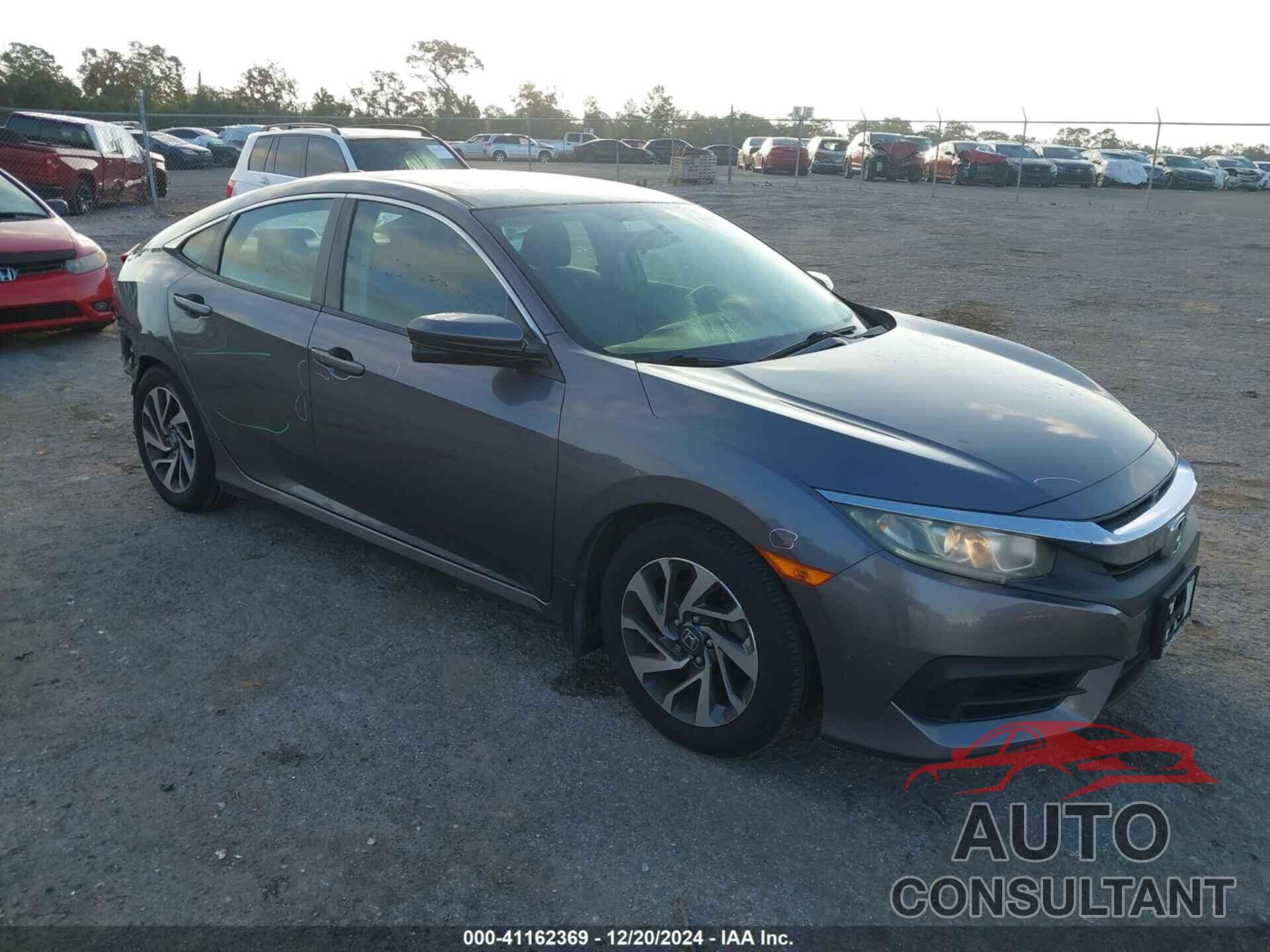 HONDA CIVIC 2018 - 19XFC2F75JE033652