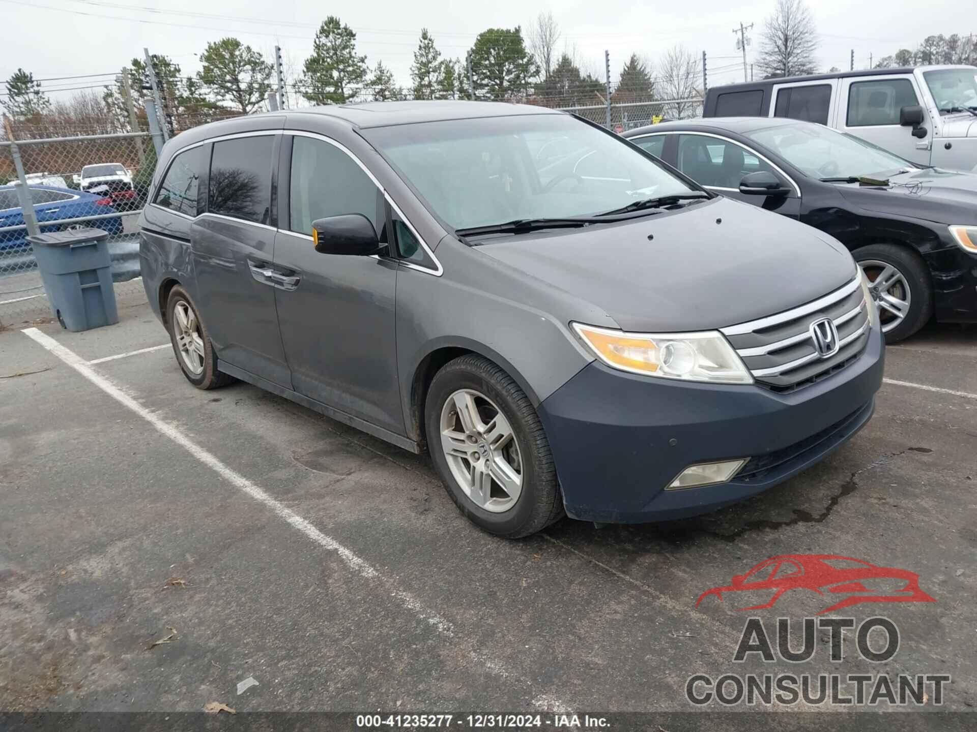 HONDA ODYSSEY 2013 - 5FNRL5H98DB050196