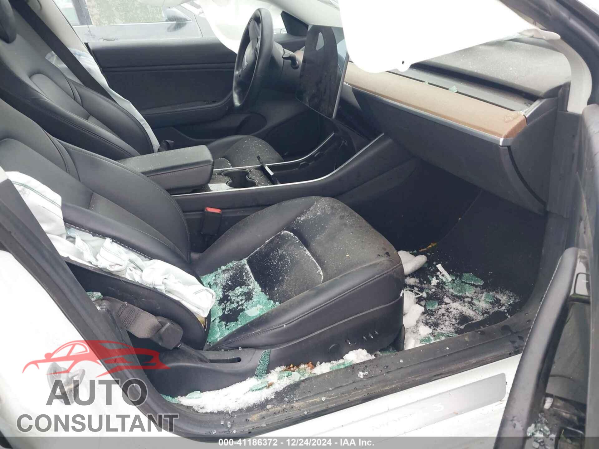 TESLA MODEL 3 2018 - 5YJ3E1EB2JF089006