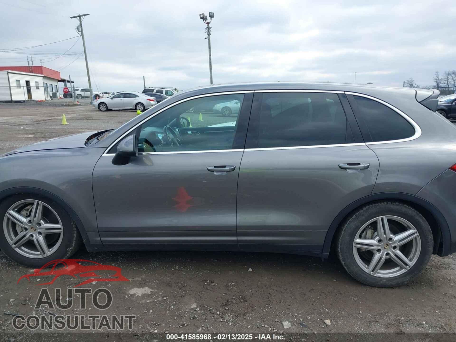 PORSCHE CAYENNE 2012 - WP1AB2A2XCLA44387