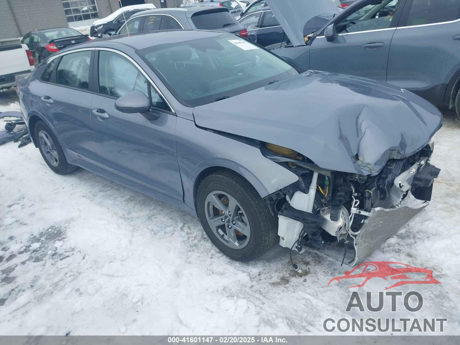 KIA K5 2022 - 5XXG14J28NG102672