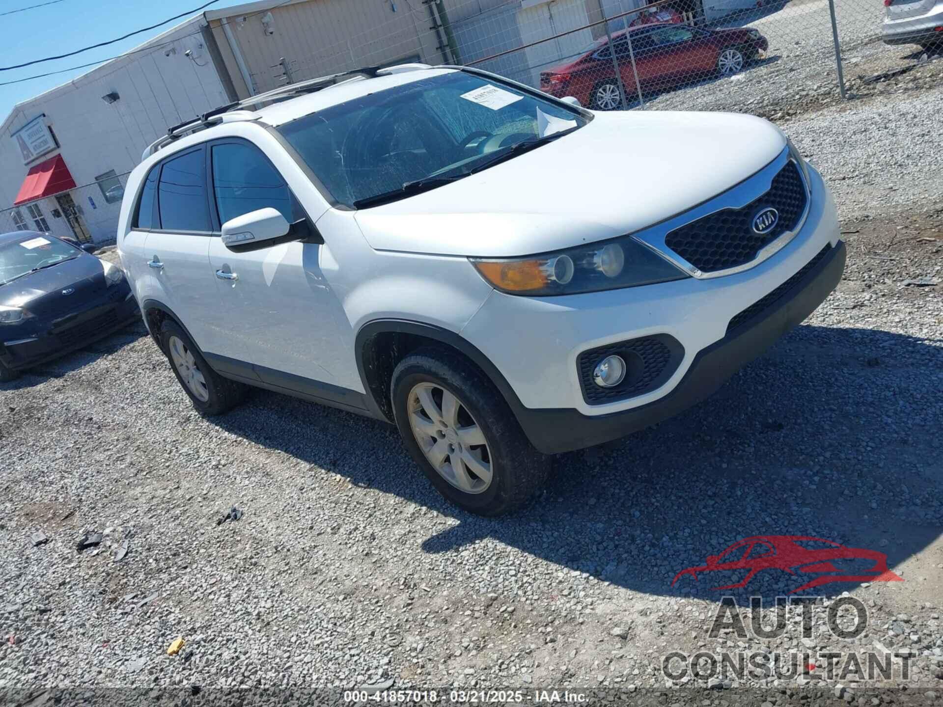 KIA SORENTO 2011 - 5XYKT4A16BG149301