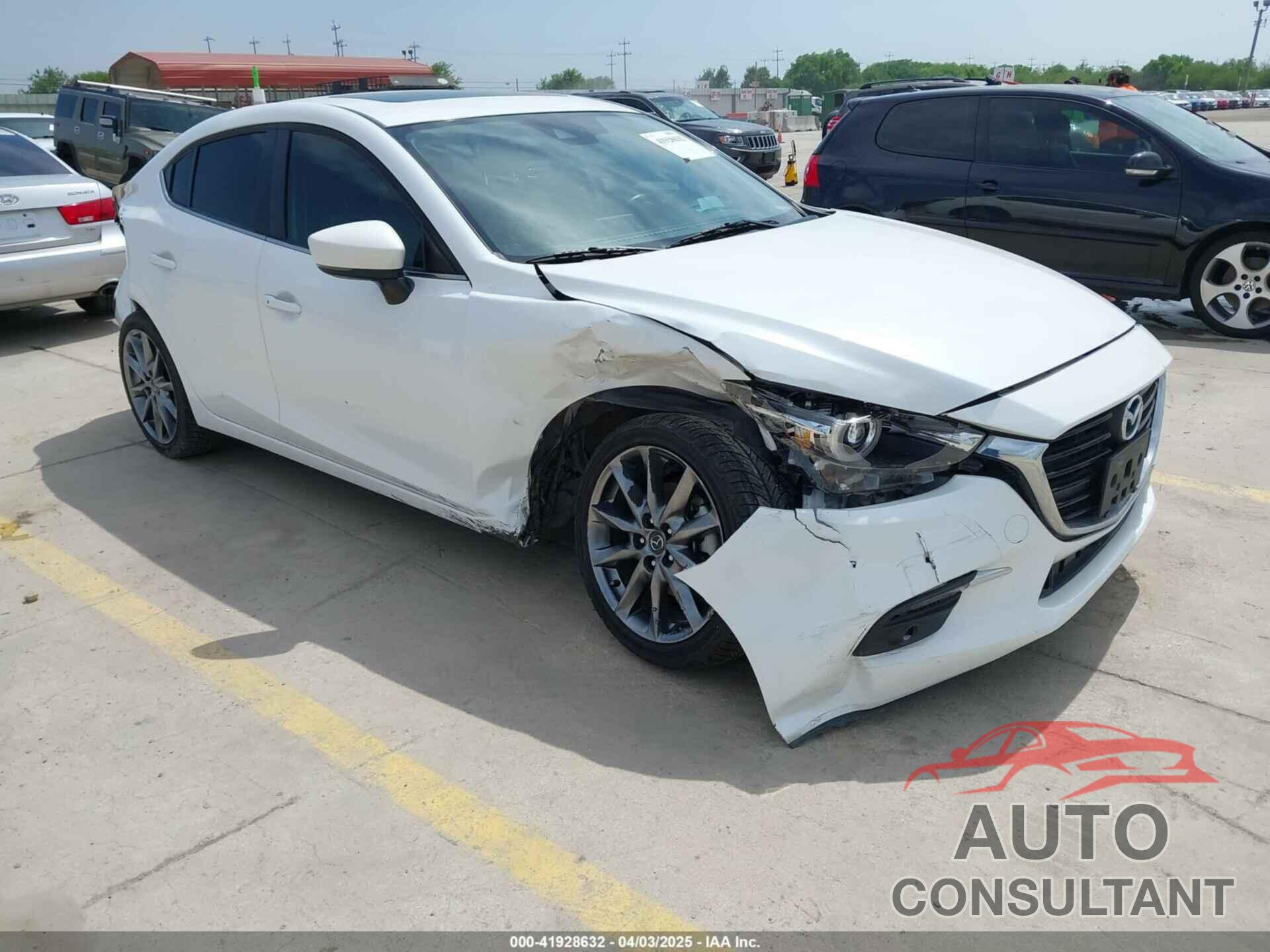MAZDA MAZDA3 2018 - 3MZBN1W30JM195076