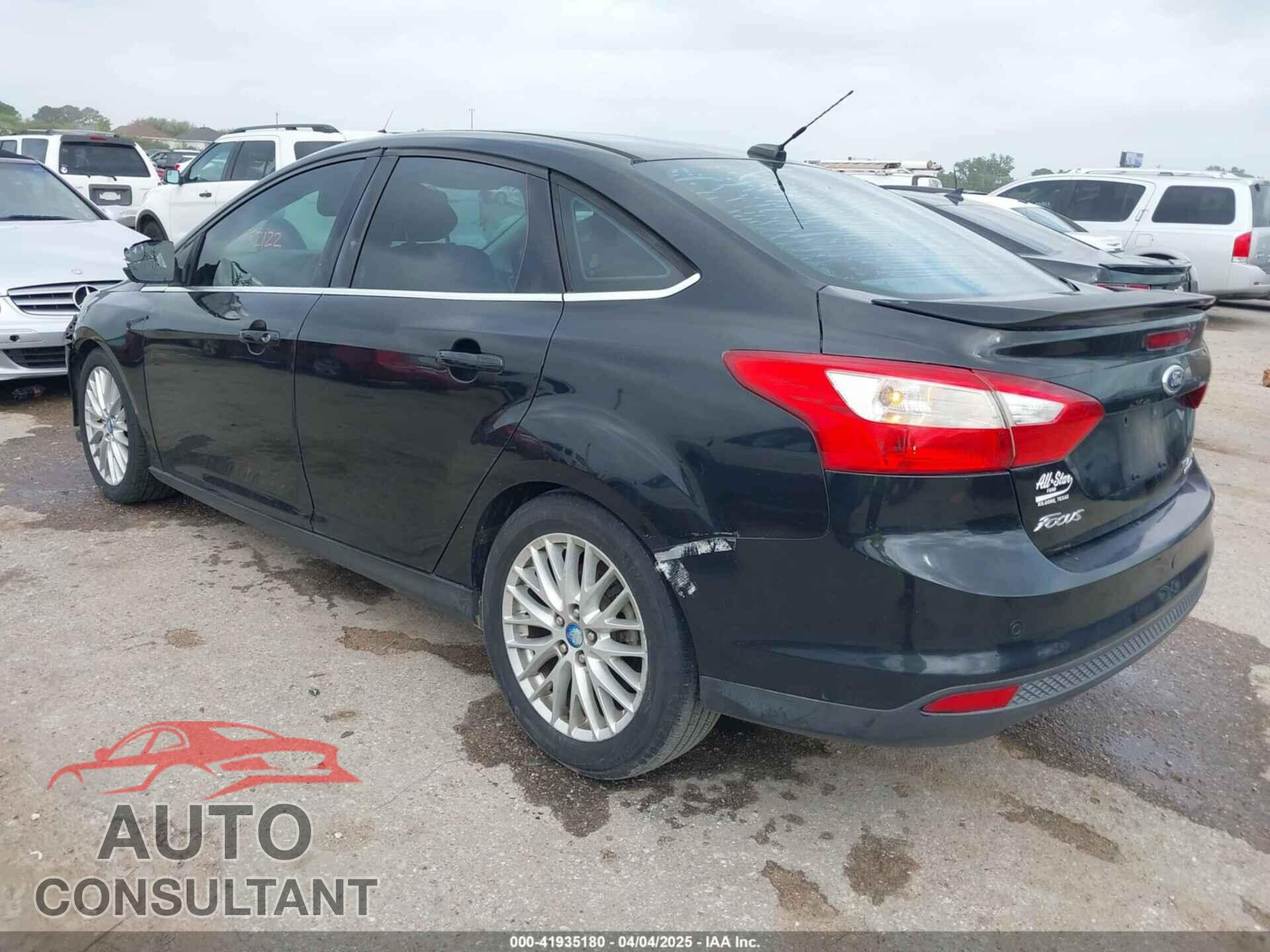 FORD FOCUS 2013 - 1FADP3J23DL152122