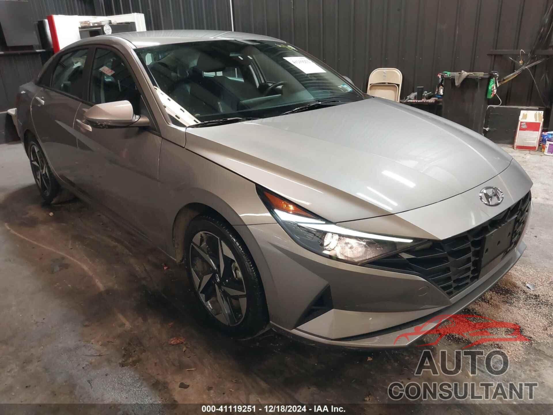 HYUNDAI ELANTRA 2023 - KMHLS4AG6PU571906