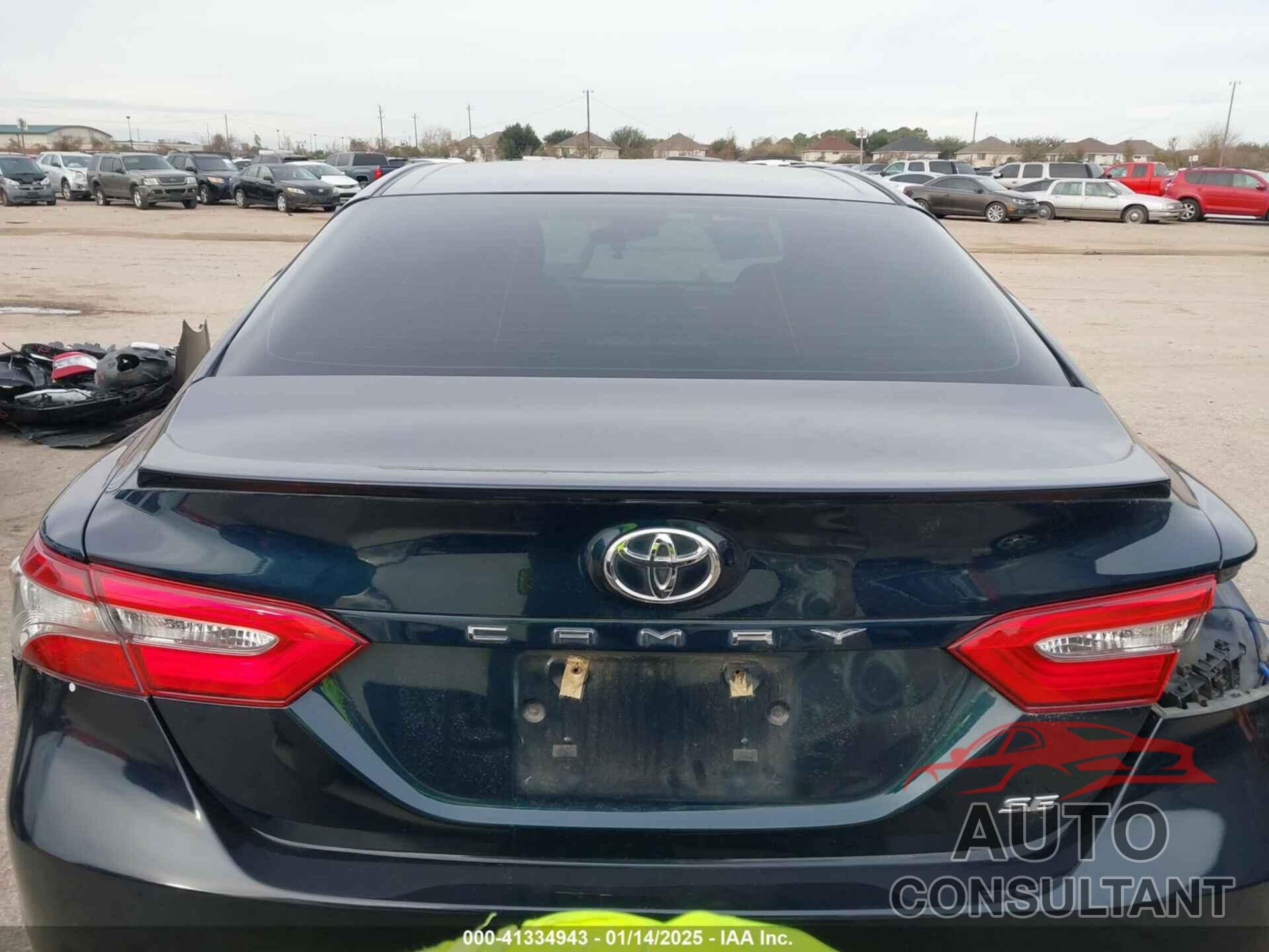 TOYOTA CAMRY 2018 - 4T1B11HK0JU598954