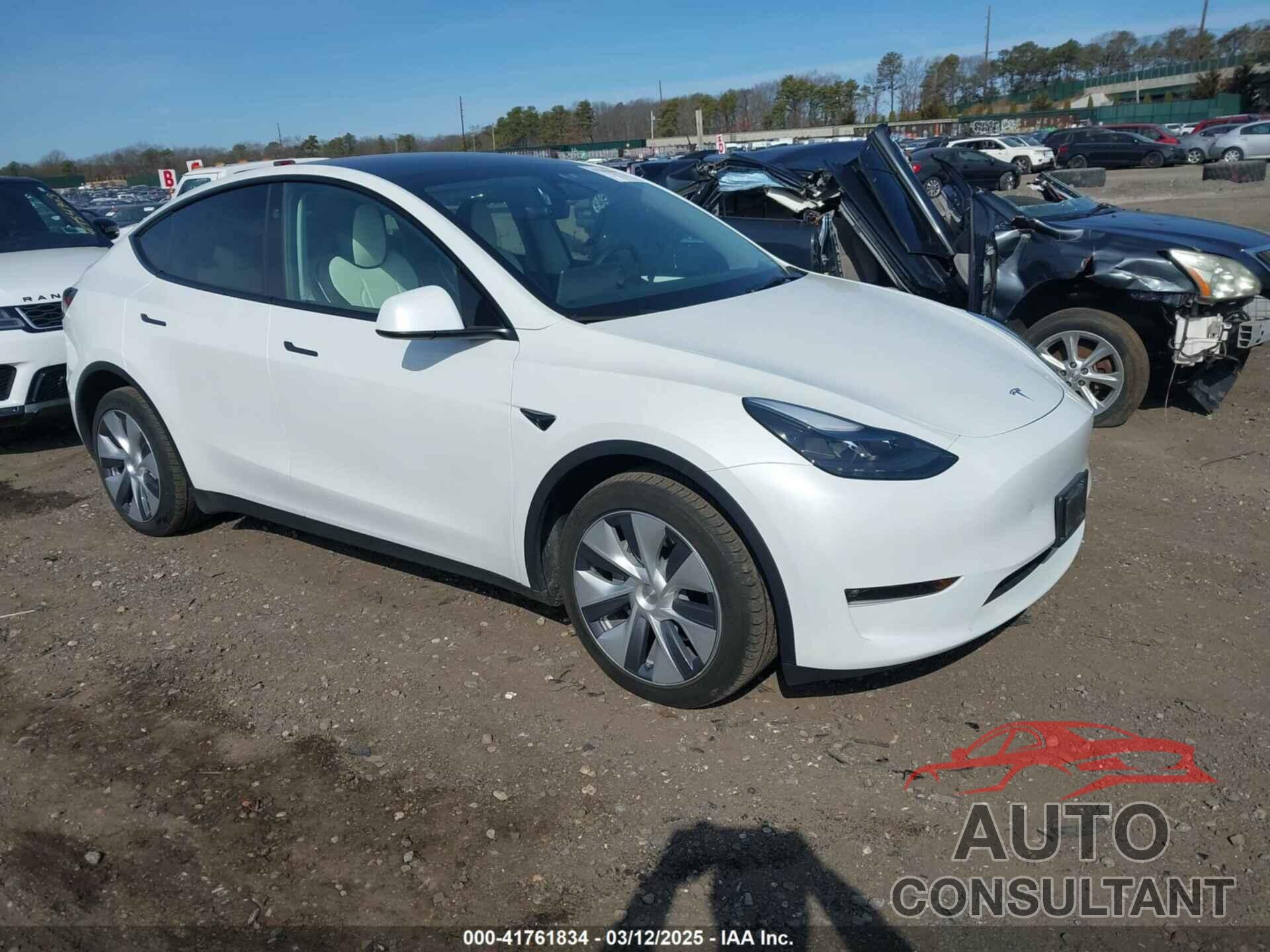 TESLA MODEL Y 2023 - 7SAYGDEE6PF912074