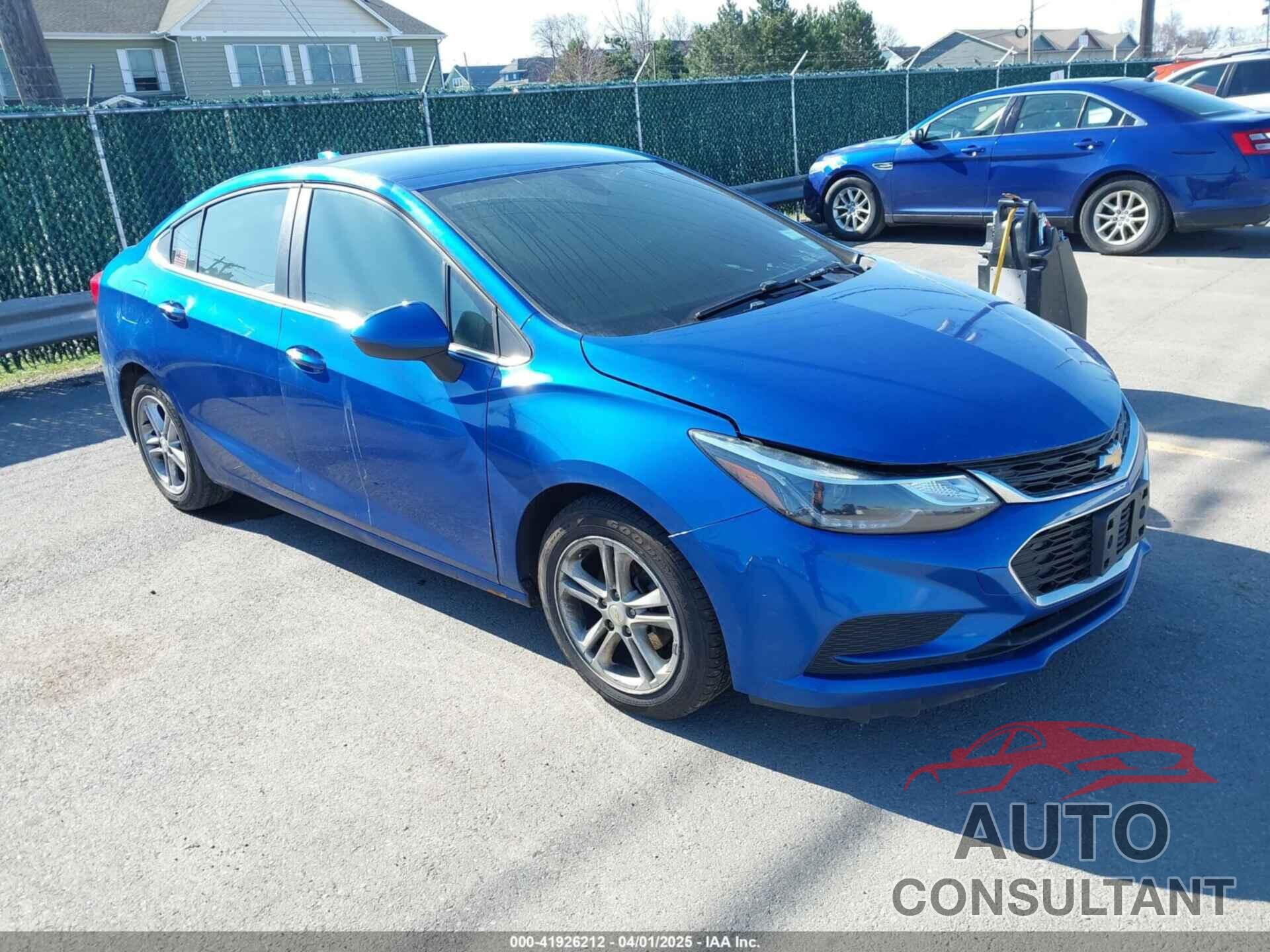 CHEVROLET CRUZE 2018 - 1G1BE5SM3J7214926