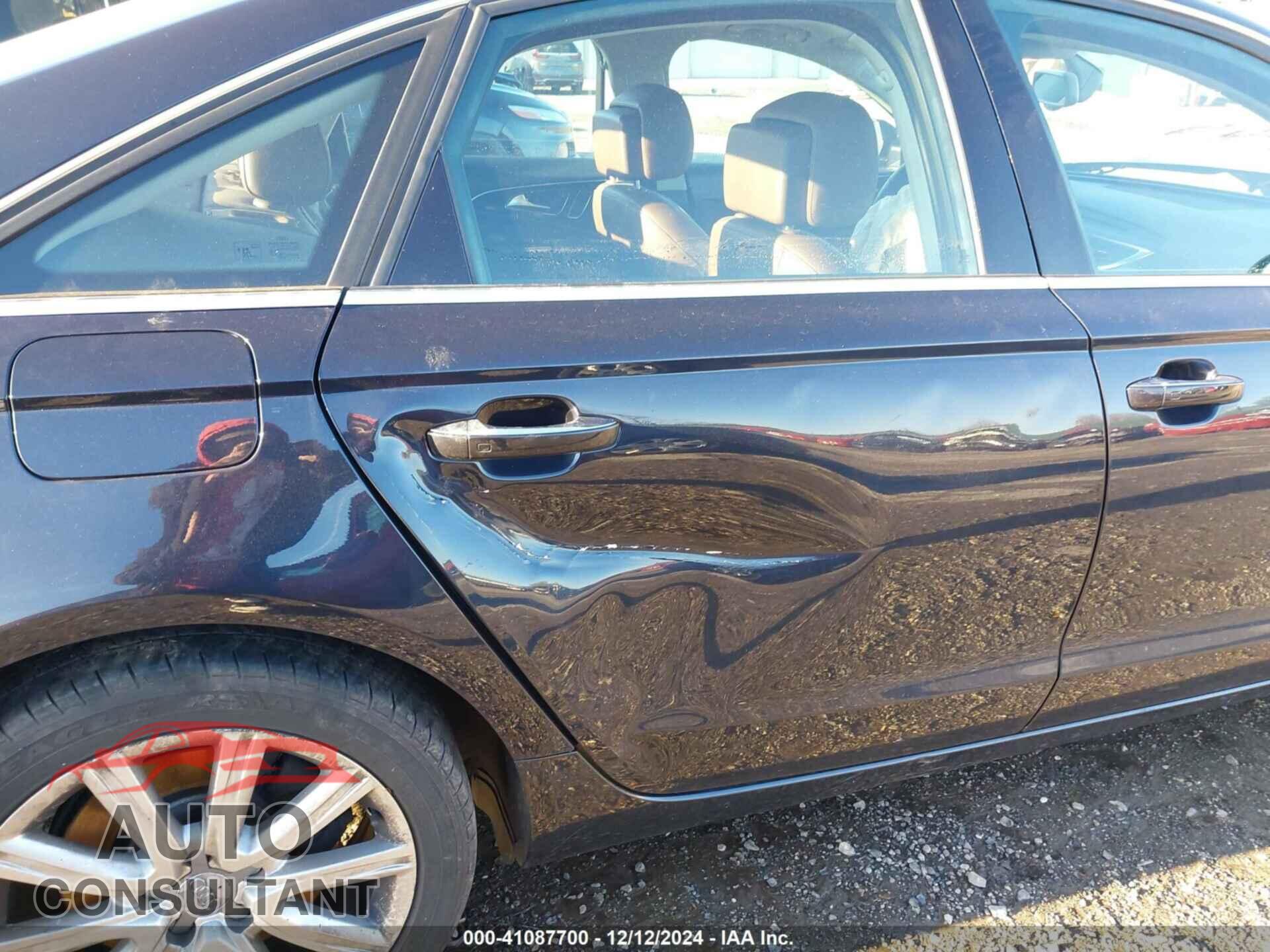 AUDI A6 2013 - WAUGGAFC5DN032143