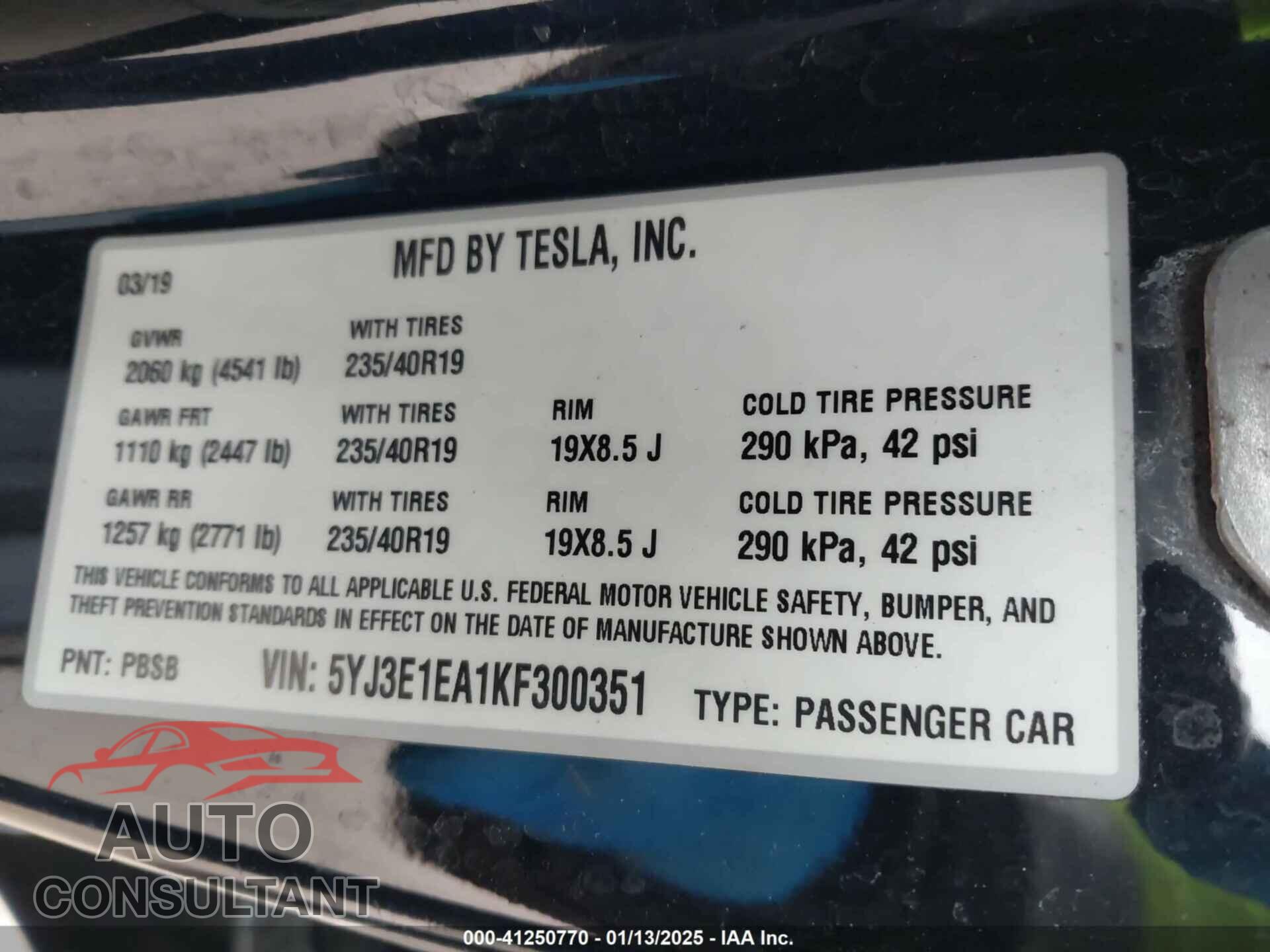 TESLA MODEL 3 2019 - 5YJ3E1EA1KF300351