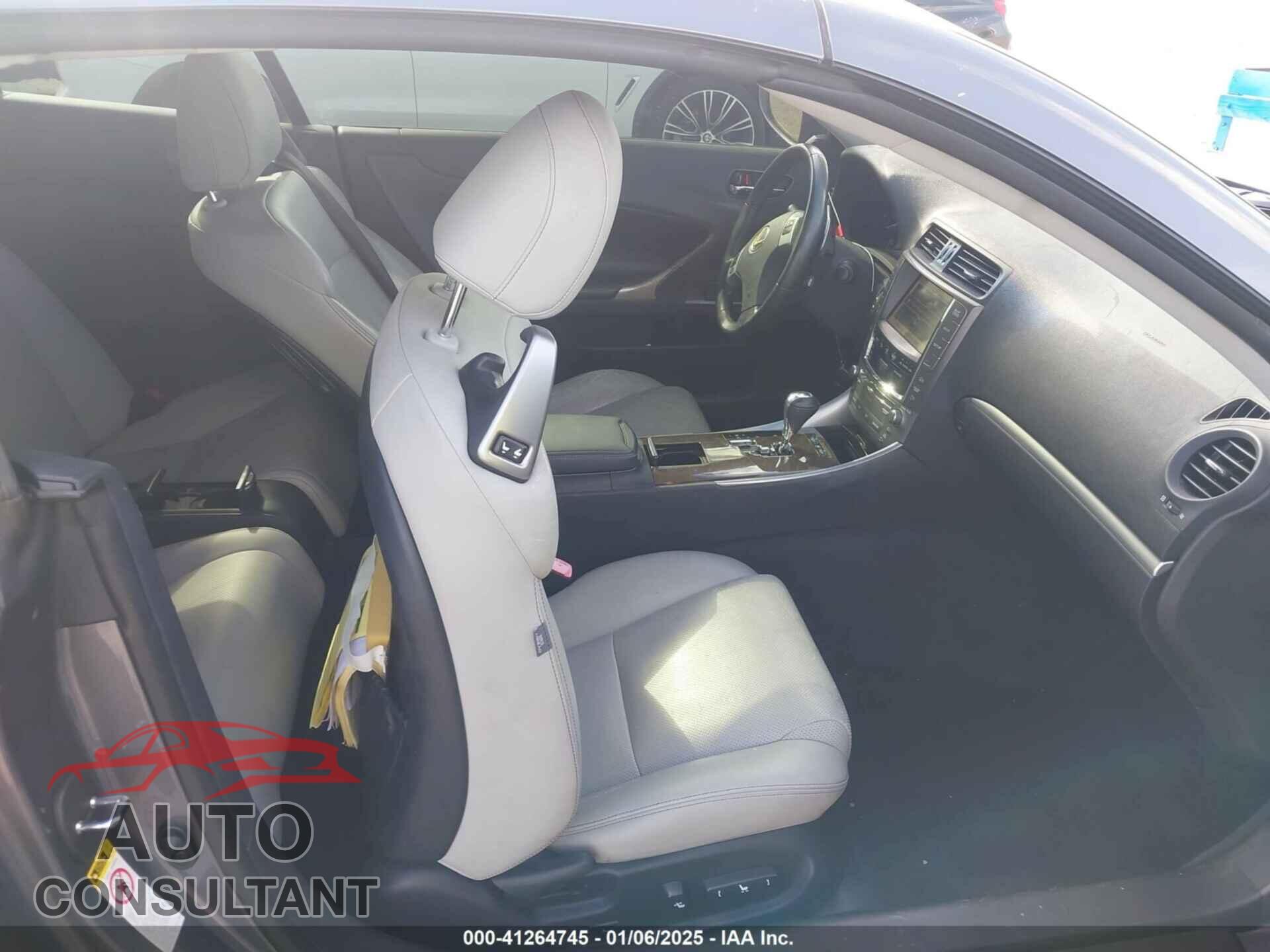 LEXUS IS 350C 2012 - JTHFE2C20C2507363