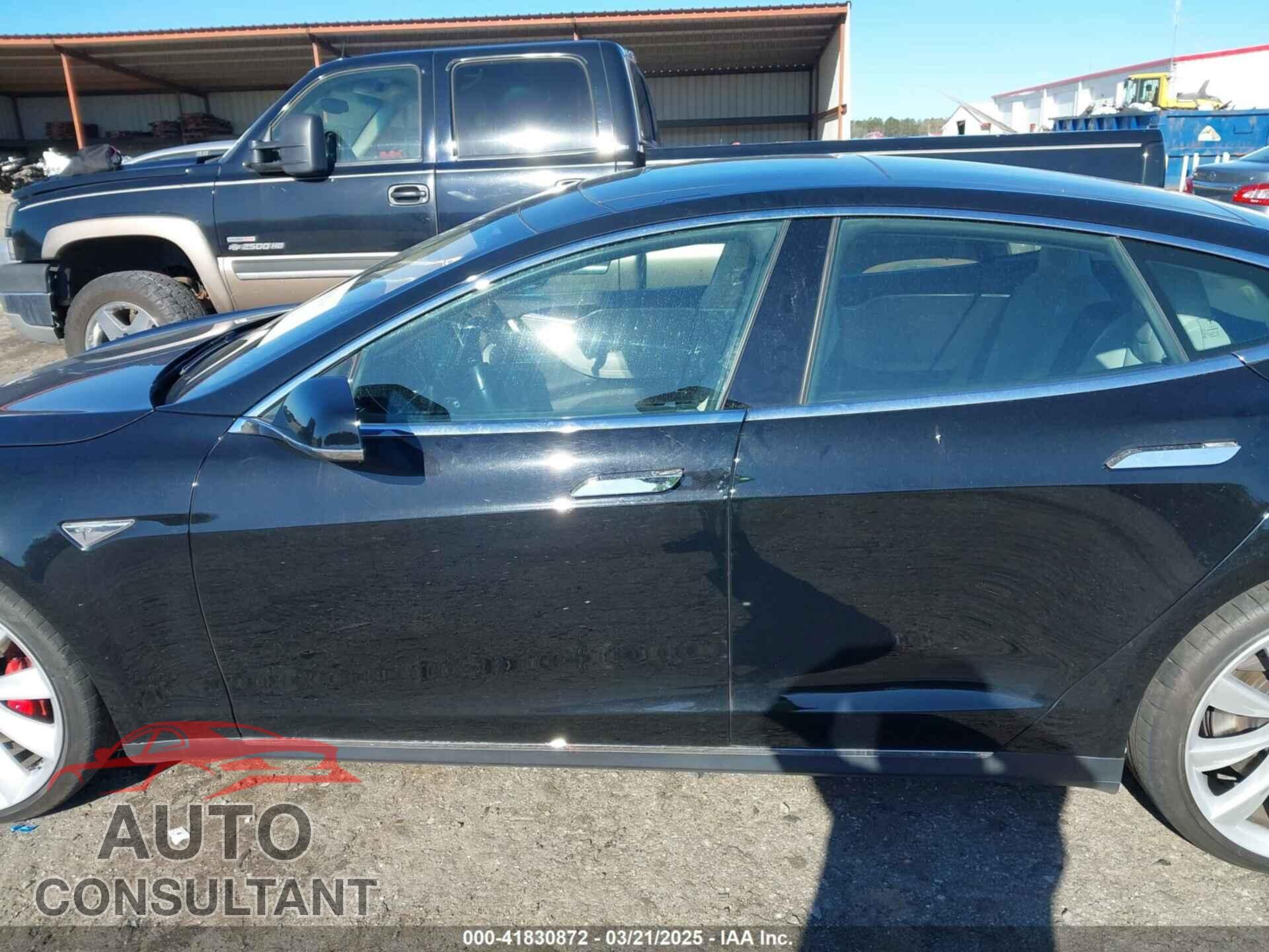 TESLA MODEL S 2015 - 5YJSA4H43FF083602