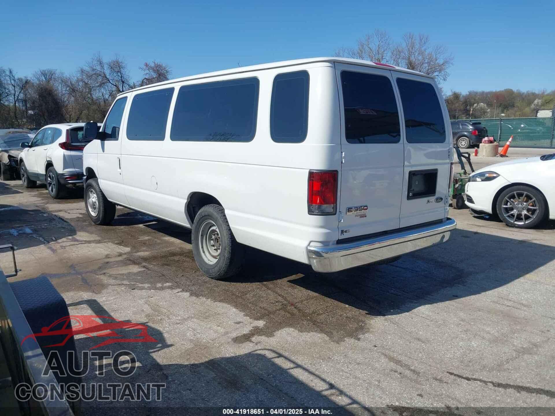 FORD E-350 SUPER DUTY 2013 - 1FBSS3BL5DDA58538