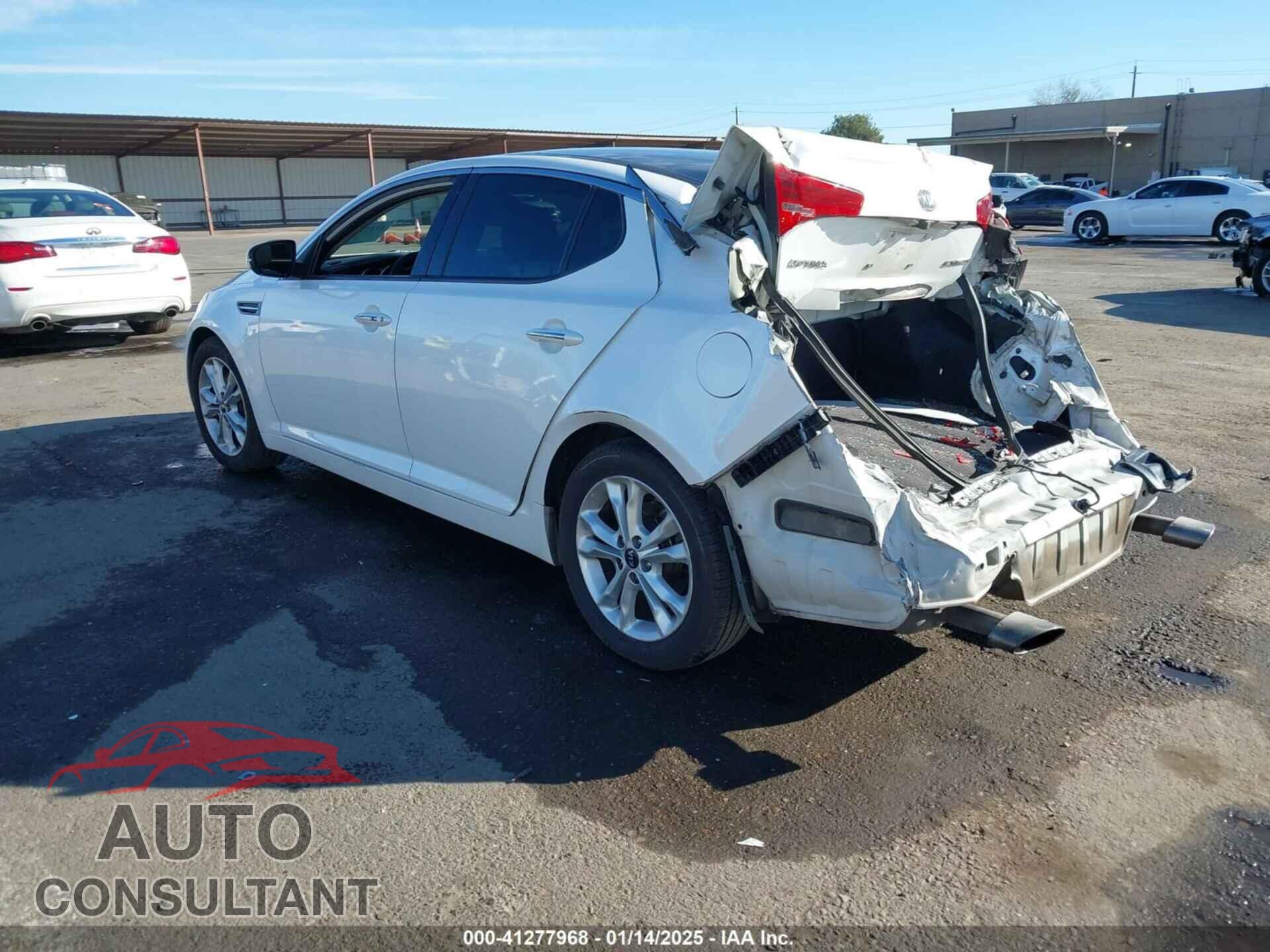 KIA OPTIMA 2011 - KNAGN4A60B5163017