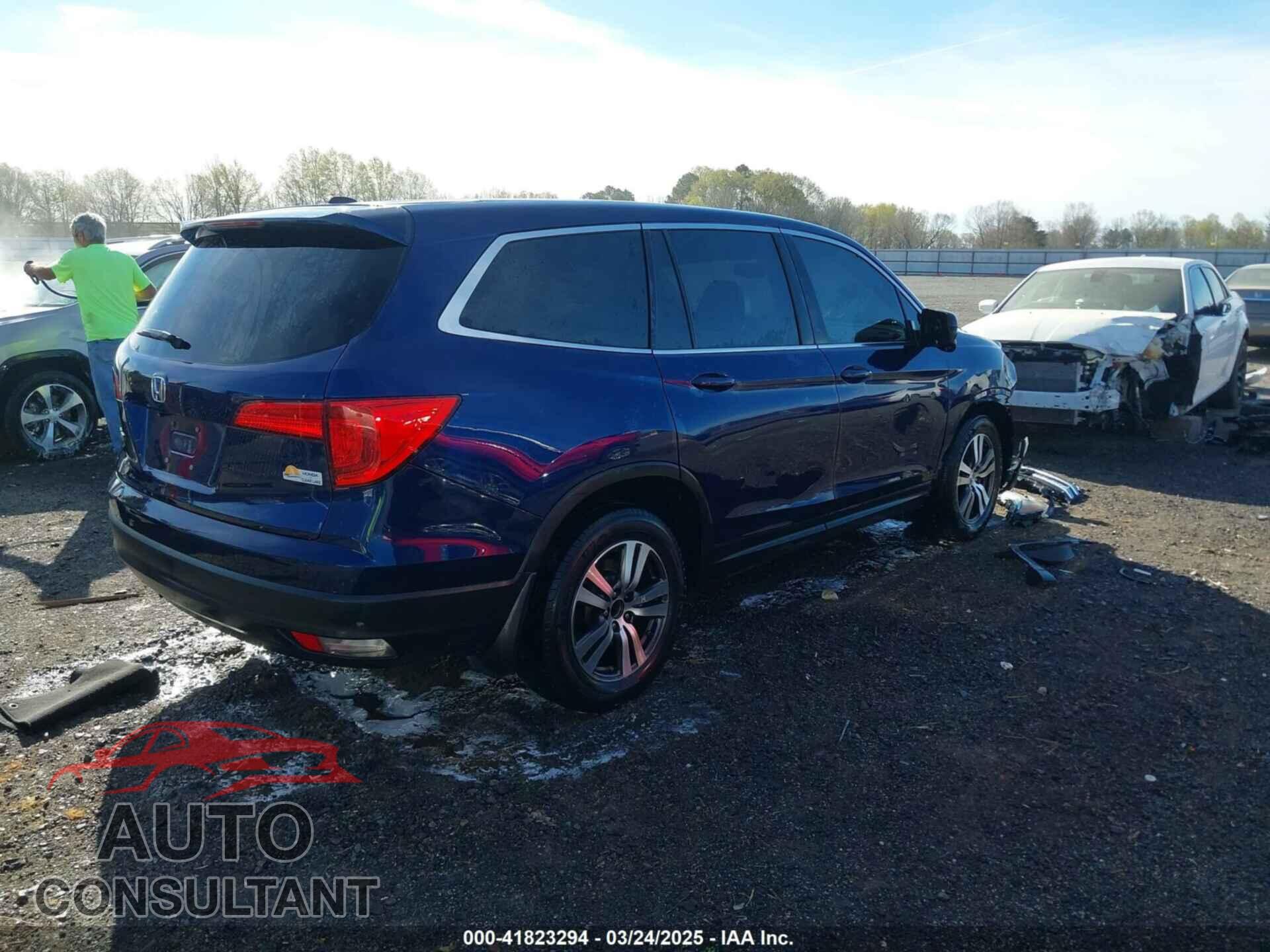HONDA PILOT 2016 - 5FNYF5H53GB044357