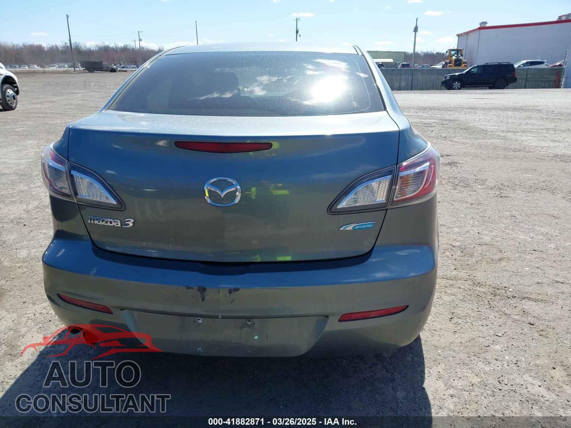 MAZDA MAZDA3 2012 - JM1BL1V83C1601163