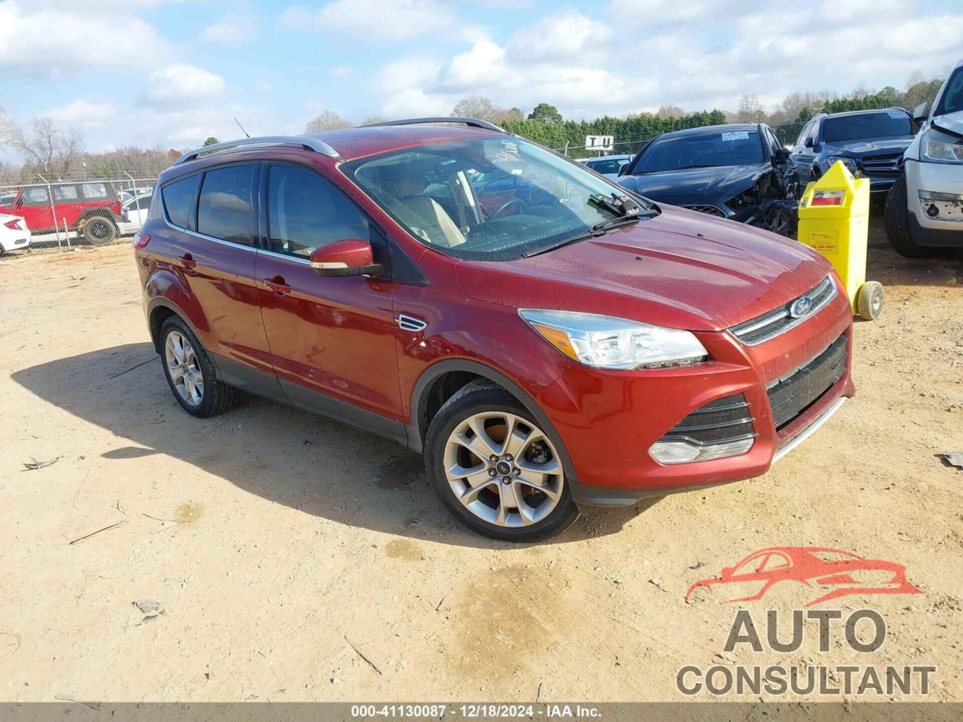 FORD ESCAPE 2016 - 1FMCU0J98GUB84018