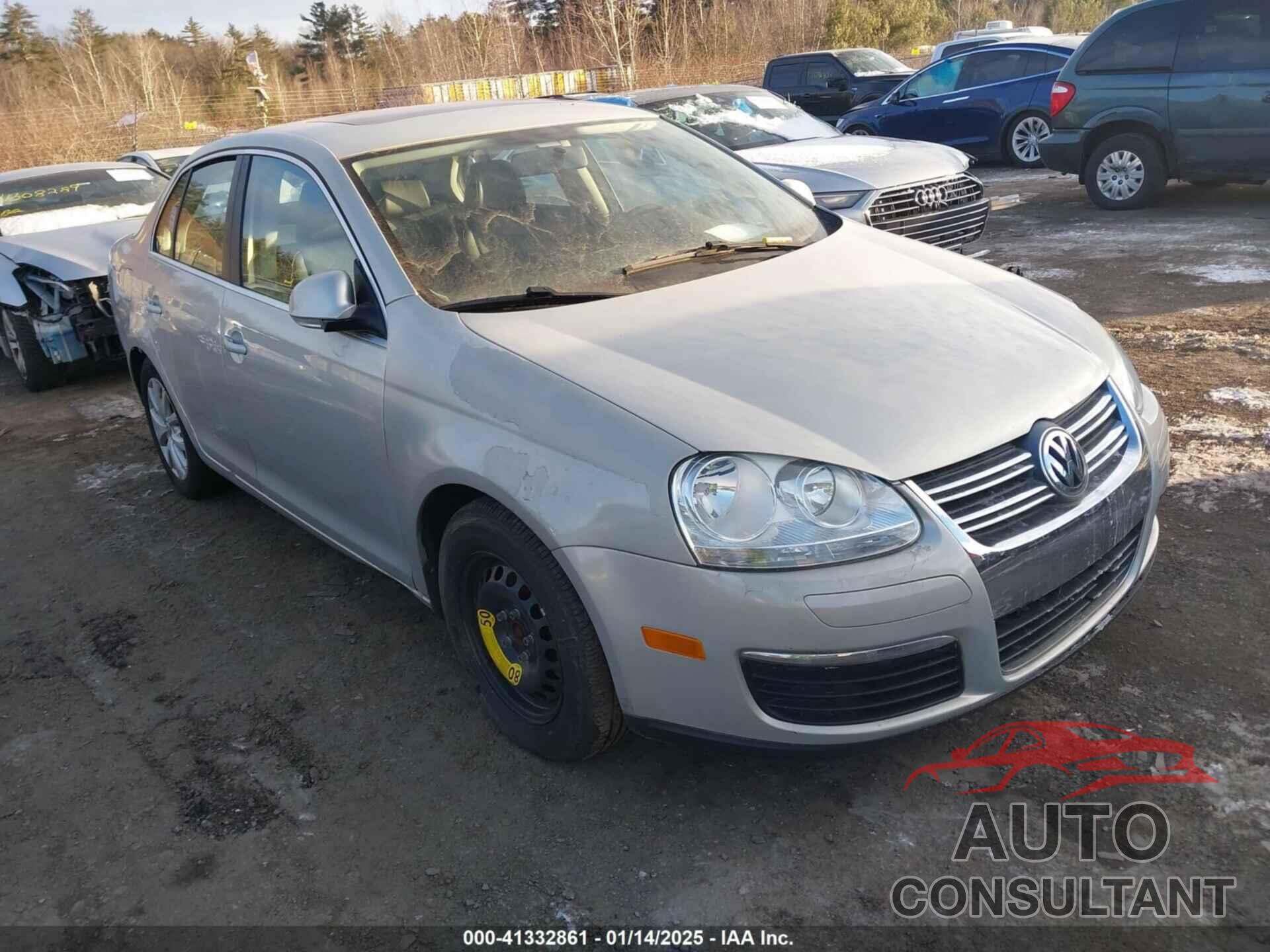 VOLKSWAGEN JETTA 2010 - 3VWRX7AJ4AM067554