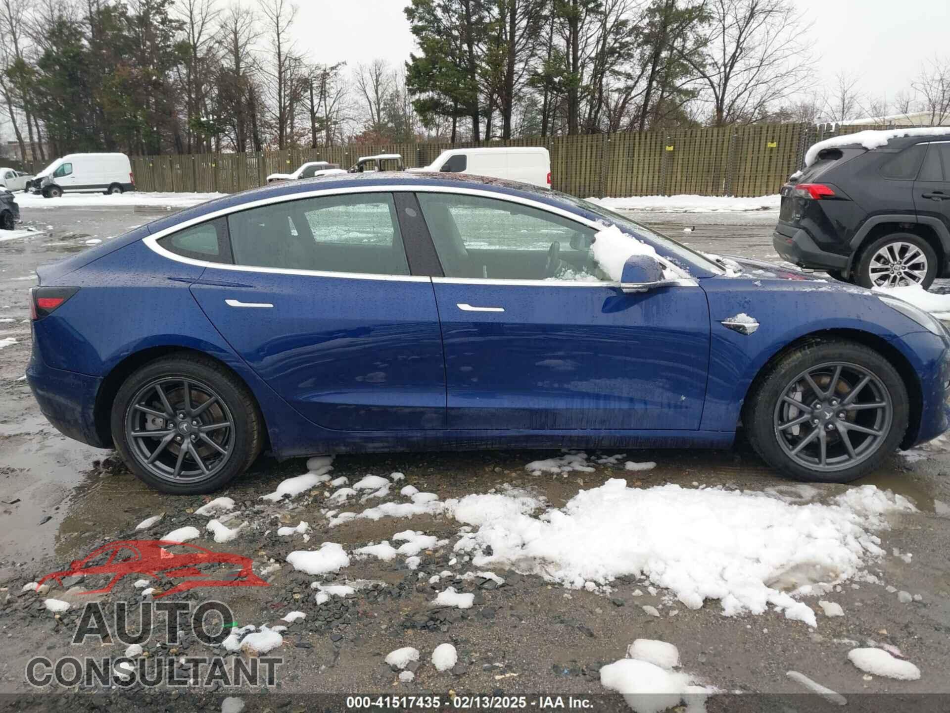 TESLA MODEL 3 2019 - 5YJ3E1EB5KF199548