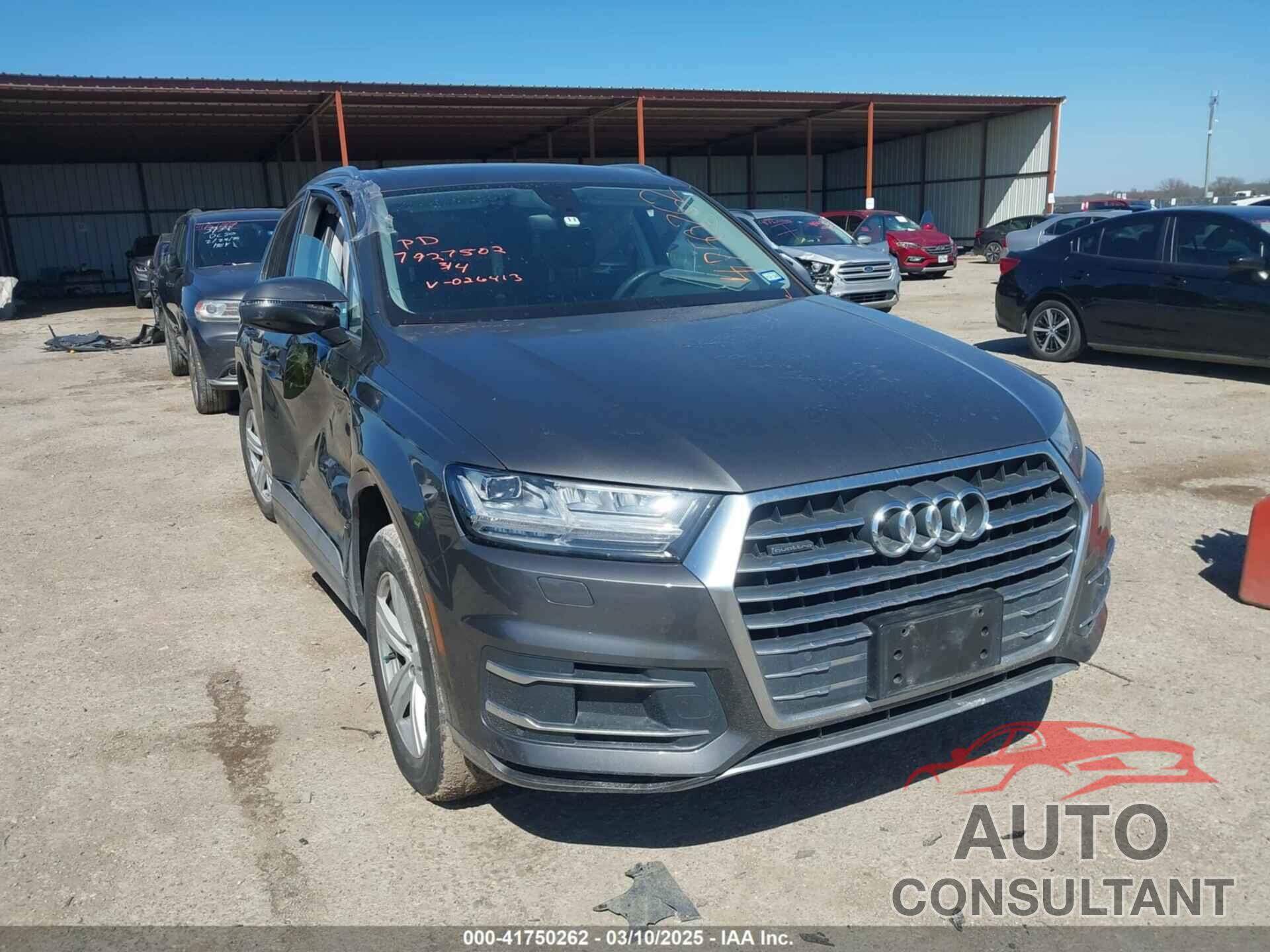AUDI Q7 2019 - WA1LHAF72KD026413