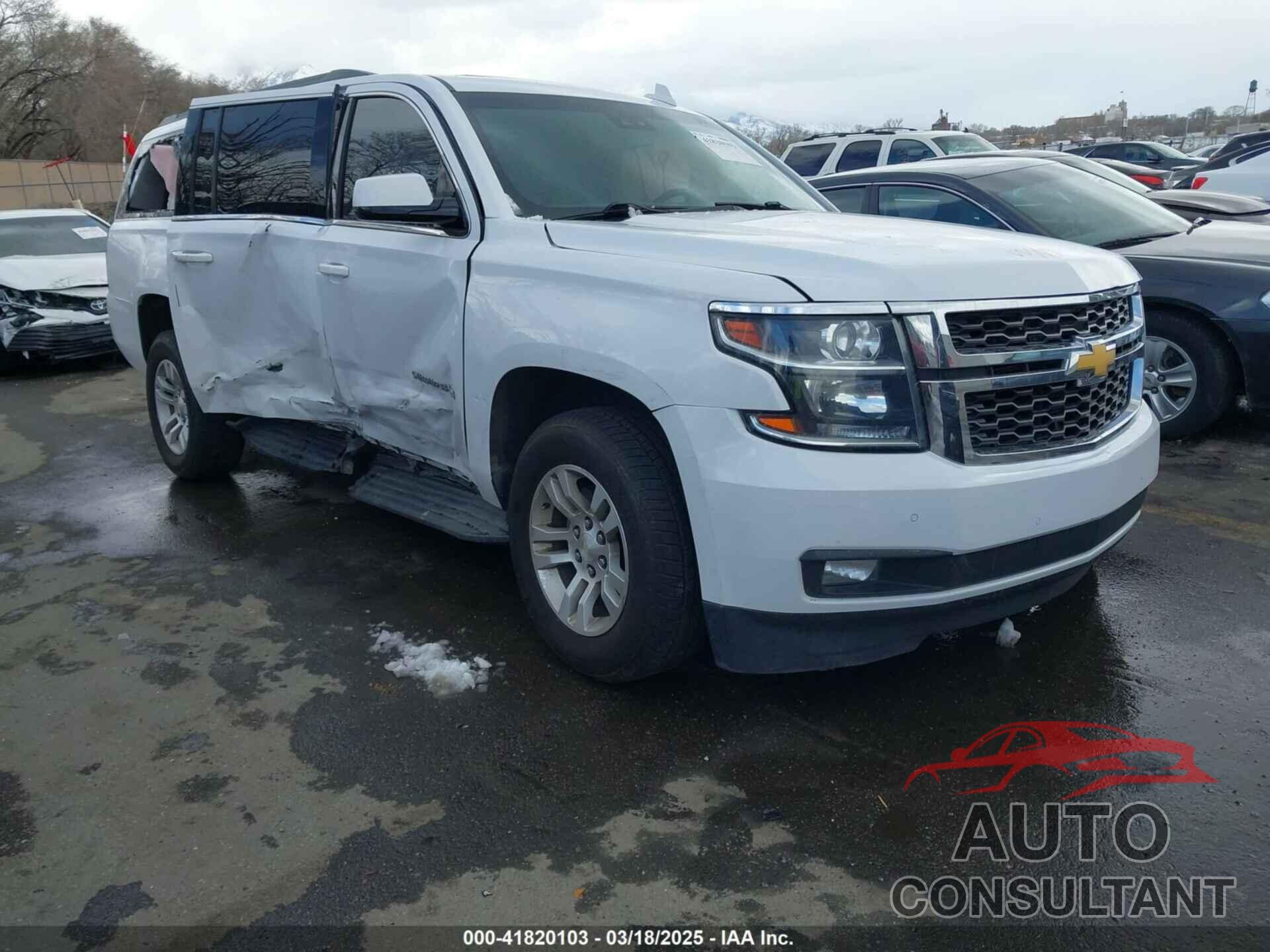 CHEVROLET SUBURBAN 2018 - 1GNSKHKC1JR286440