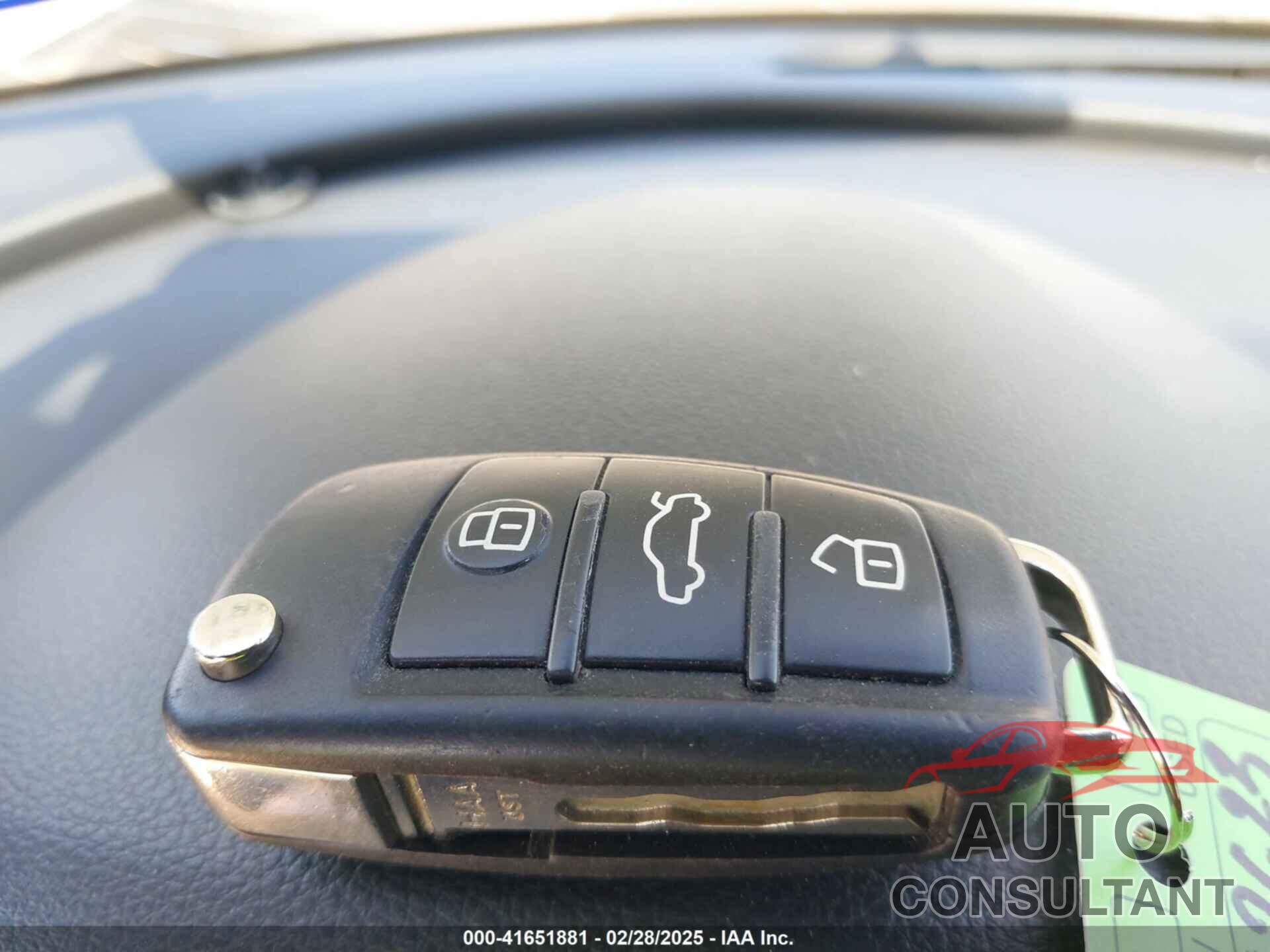 AUDI Q3 2018 - WA1HCCFS8JR000257