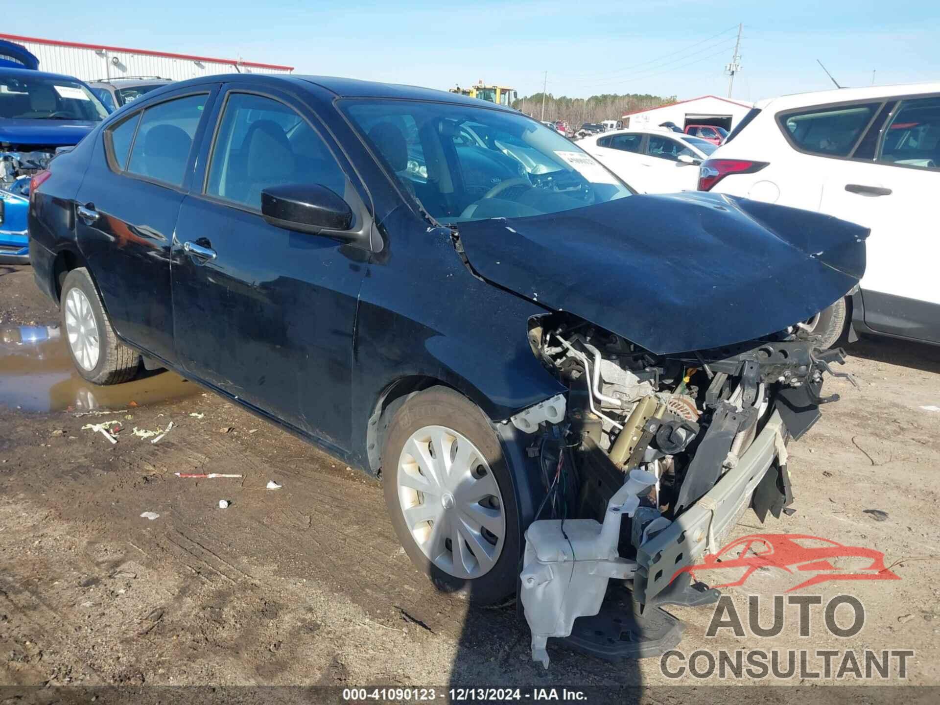 NISSAN VERSA 2019 - 3N1CN7AP1KL878189