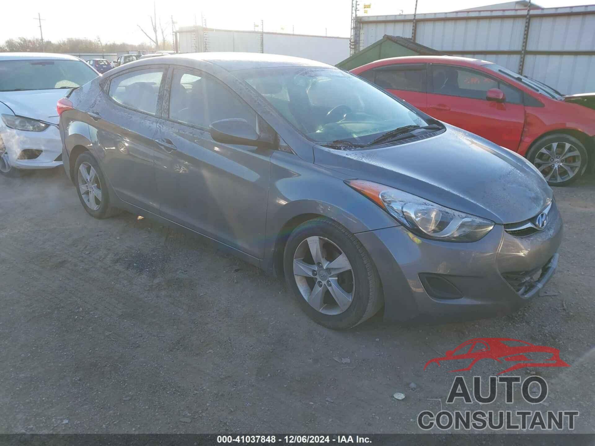 HYUNDAI ELANTRA 2013 - 5NPDH4AE2DH295705