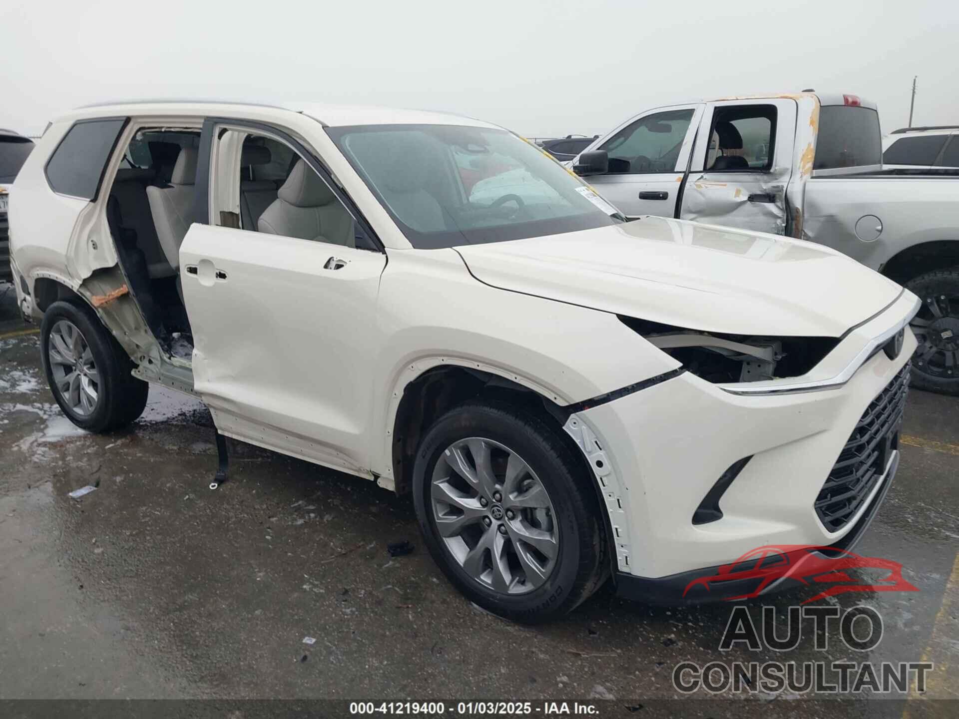 TOYOTA GRAND HIGHLANDER 2024 - 5TDAAAA53RS003776