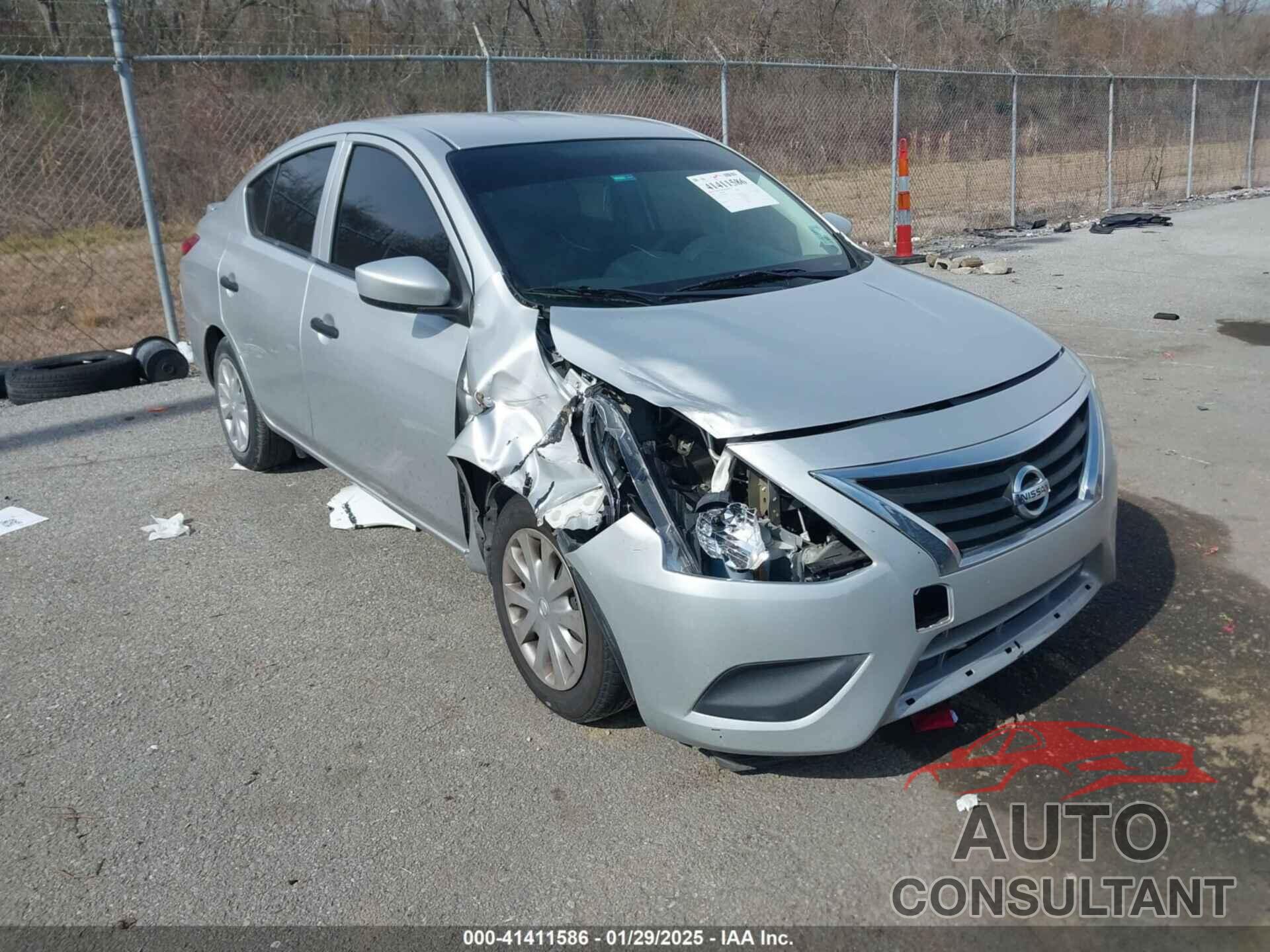 NISSAN VERSA 2019 - 3N1CN7AP1KL869637