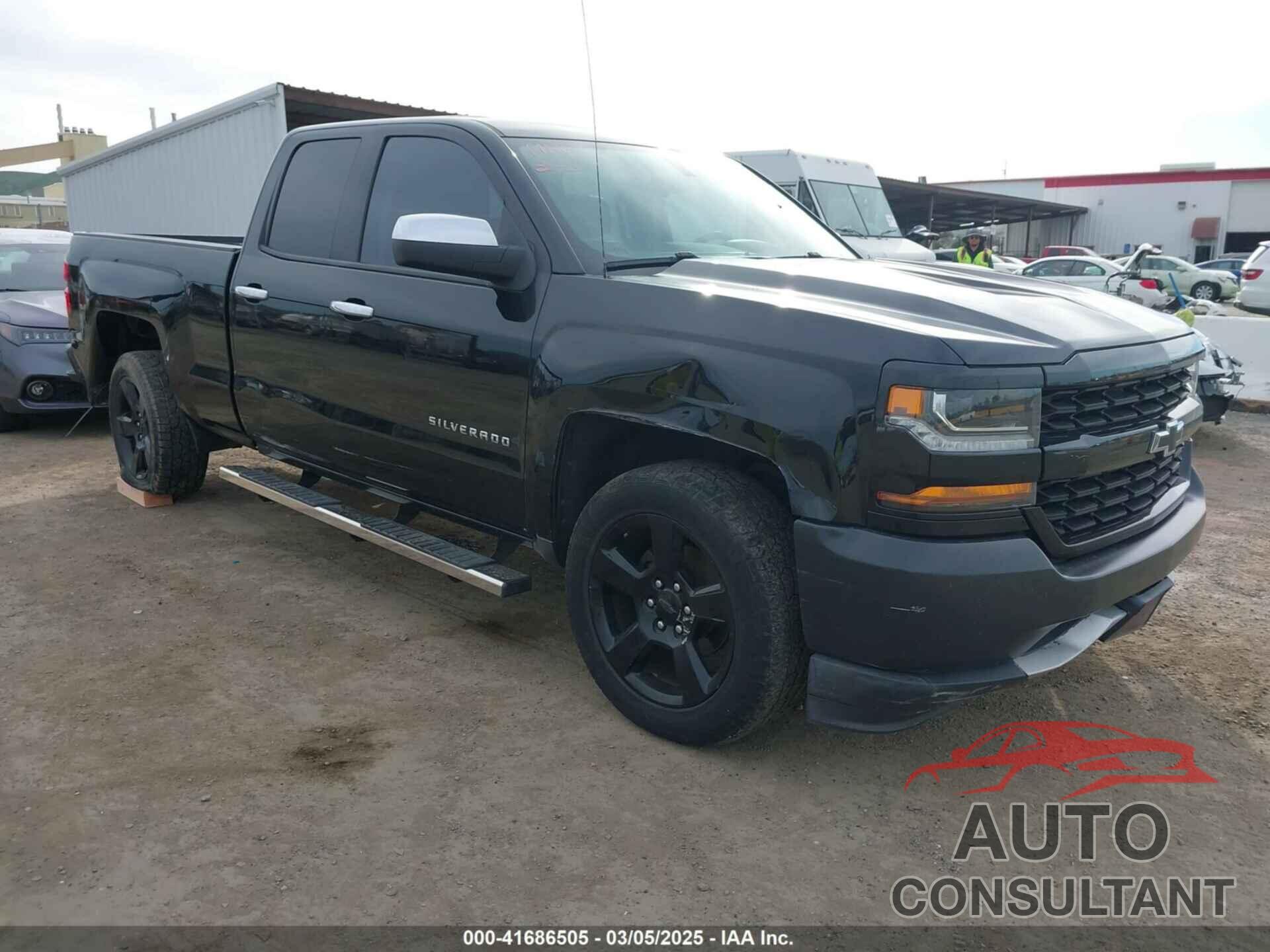 CHEVROLET SILVERADO 1500 2017 - 1GCRCNEC5HZ346938