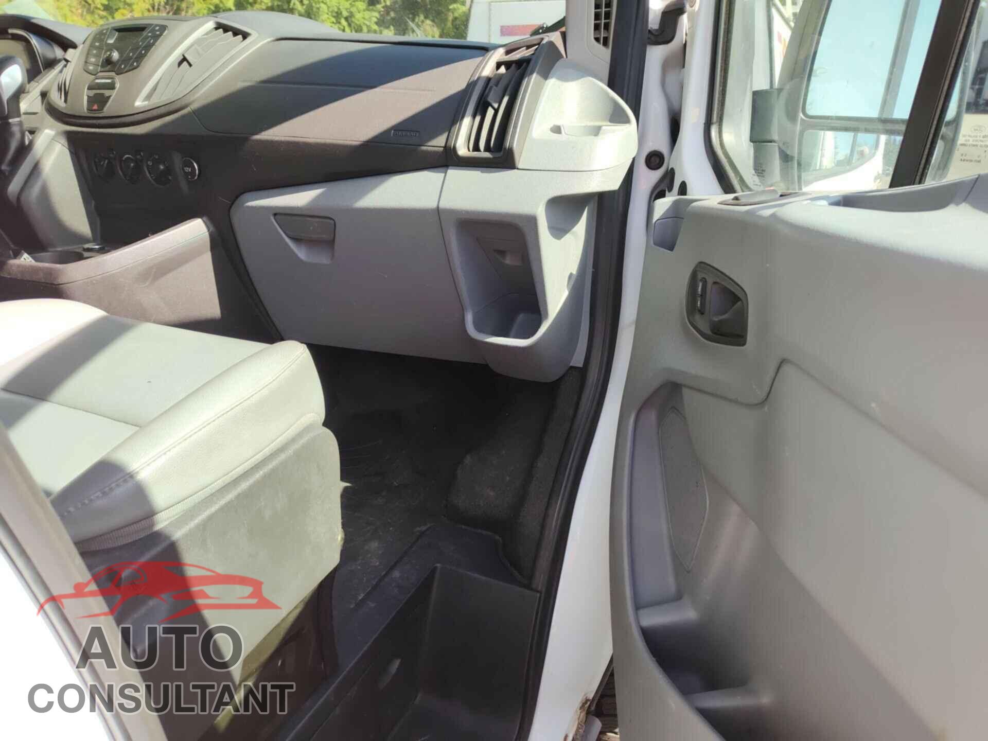 FORD TRANSIT 2015 - 1FTNR2CM7FKA07983