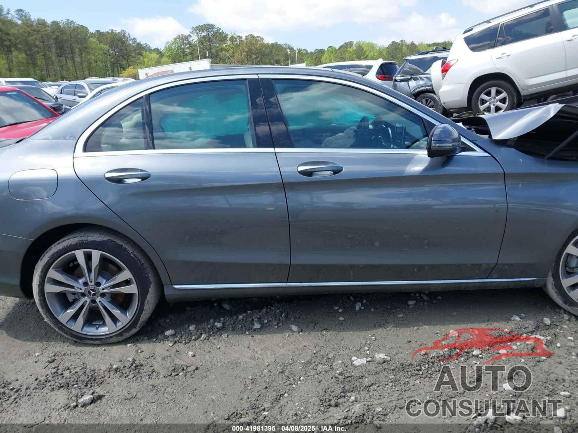 MERCEDES-BENZ C 300 2017 - 55SWF4JB6HU216916