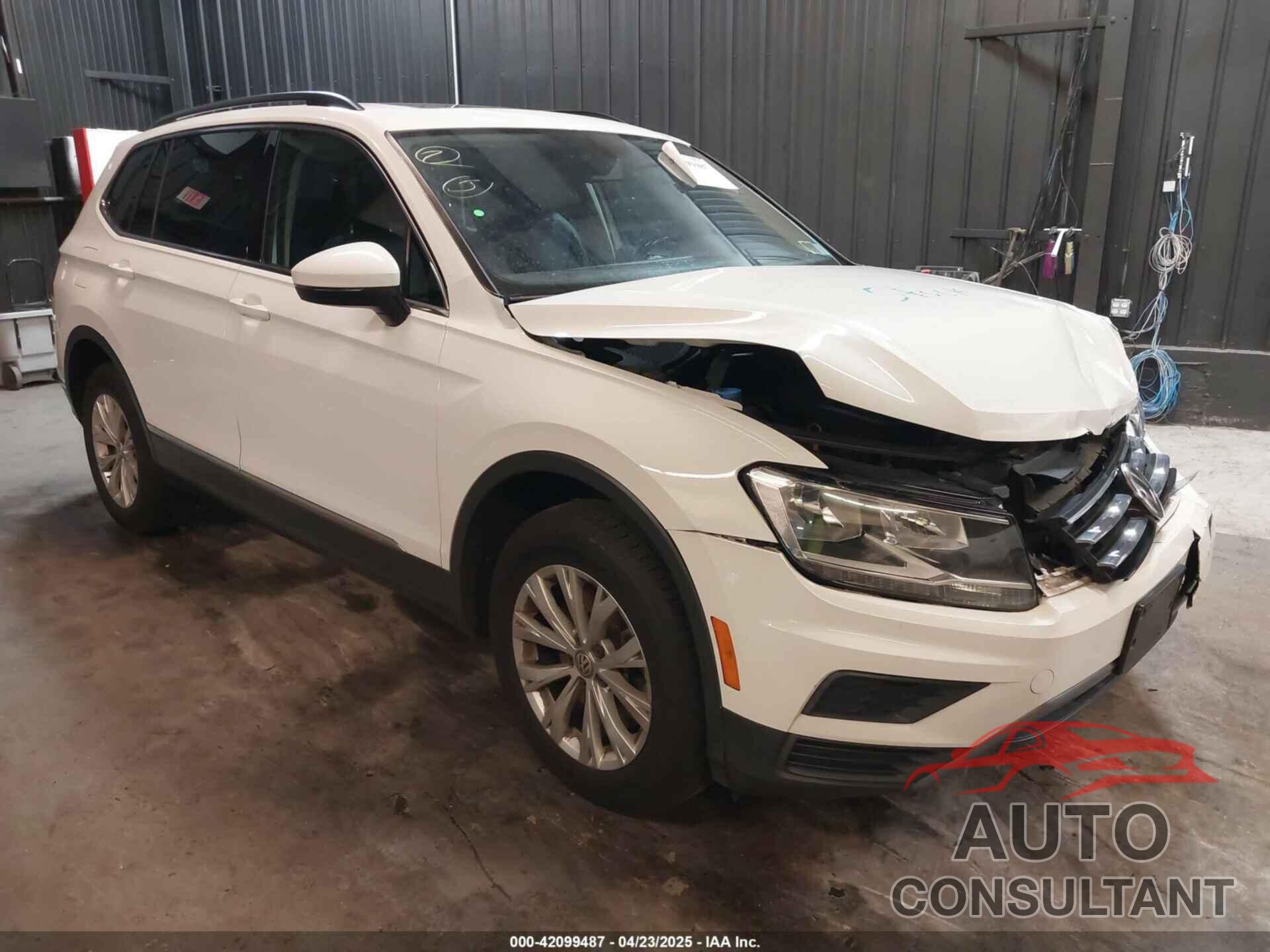 VOLKSWAGEN TIGUAN 2018 - 3VV2B7AX0JM095330