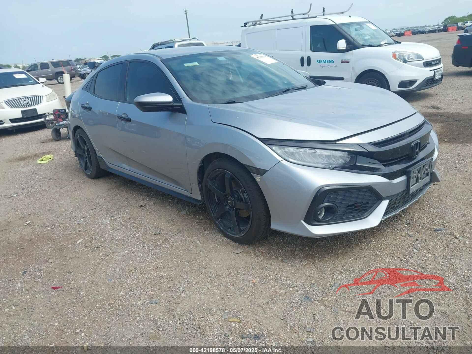 HONDA CIVIC 2018 - SHHFK7H47JU203148