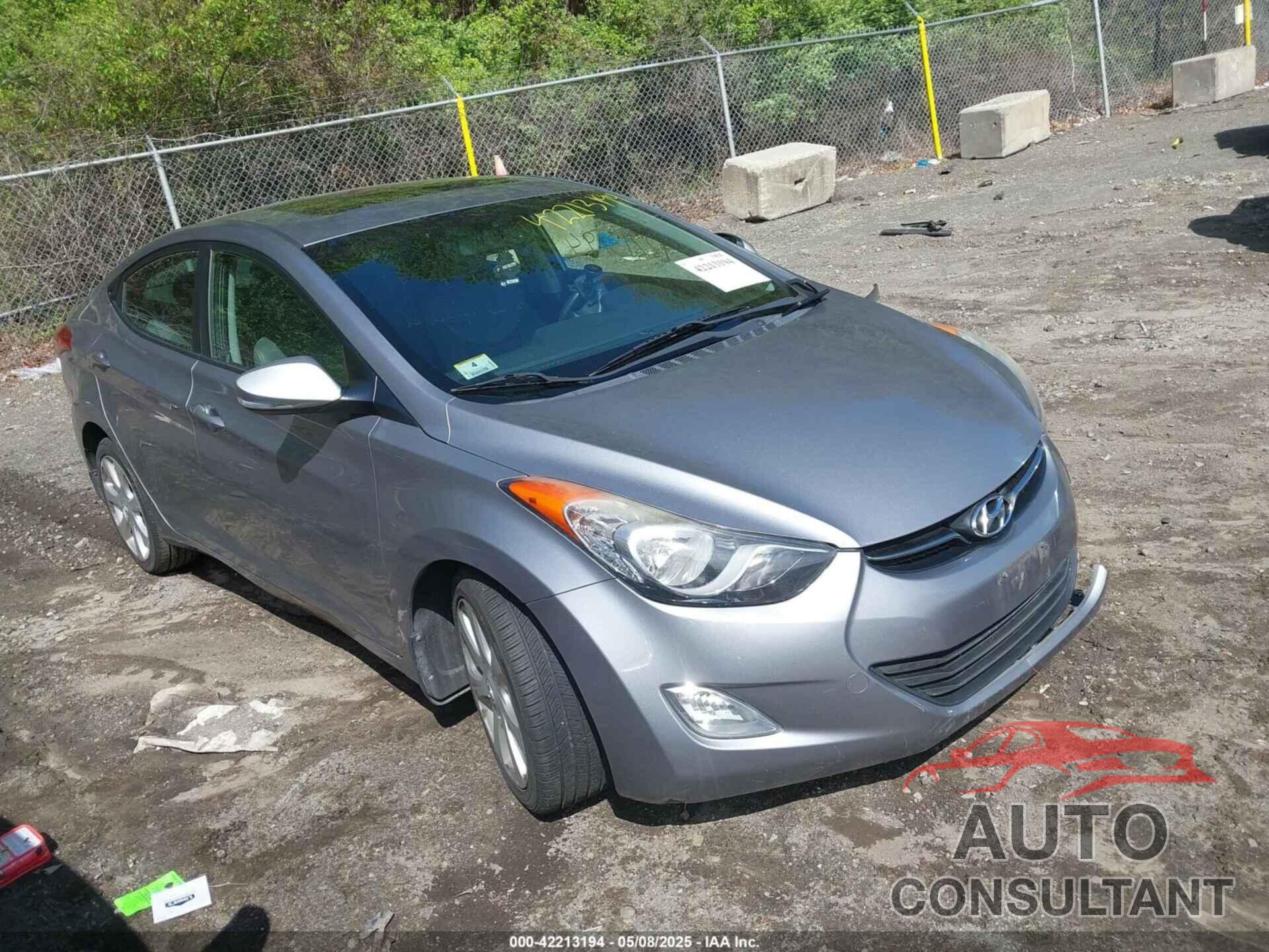 HYUNDAI ELANTRA 2013 - KMHDH4AE8DU536524