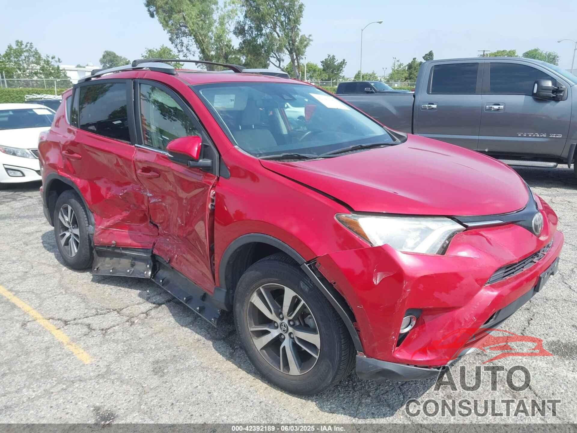 TOYOTA RAV4 2017 - JTMWFREV7HJ140604