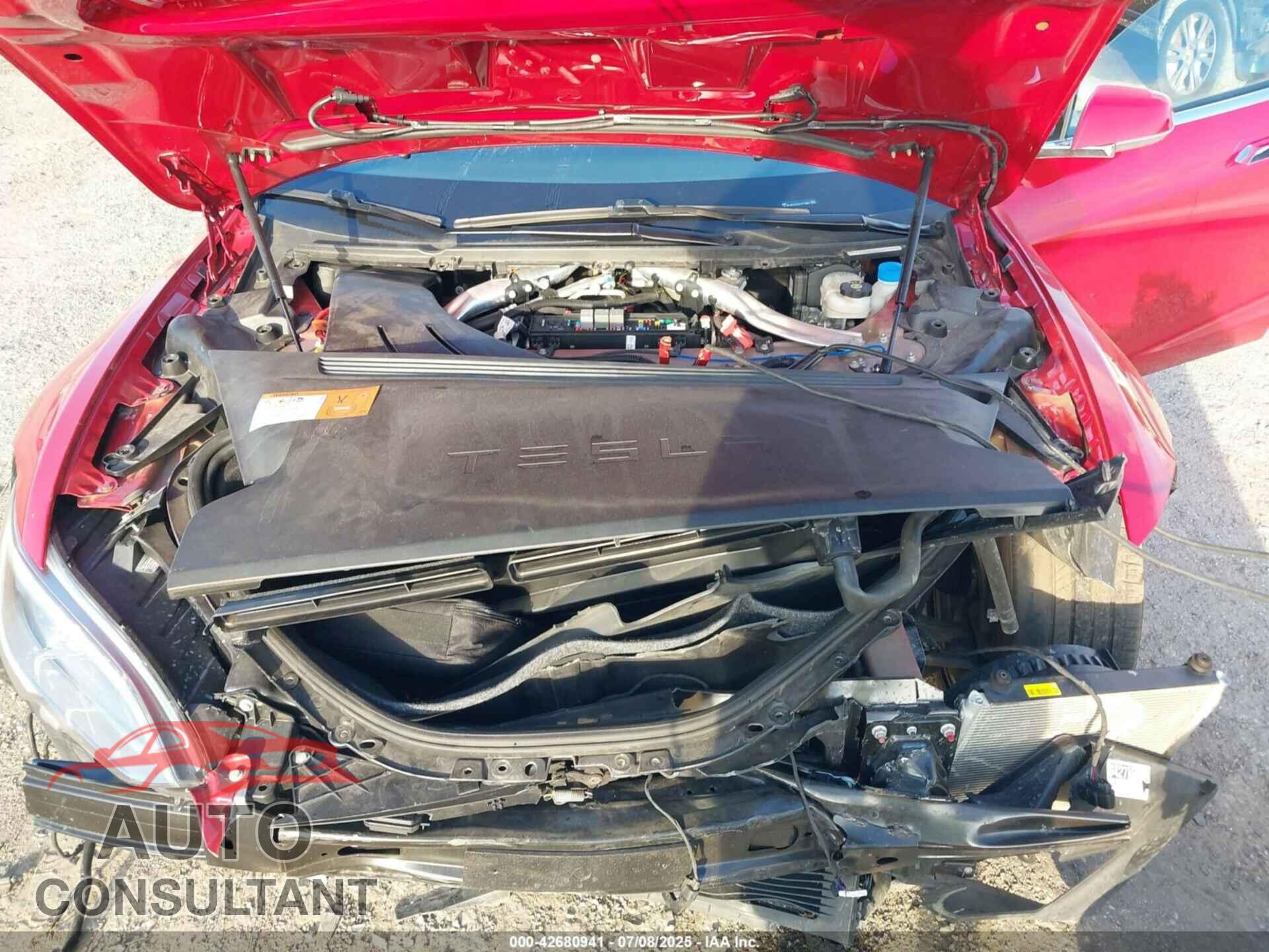TESLA MODEL S 2018 - 5YJSA1E20JF277384