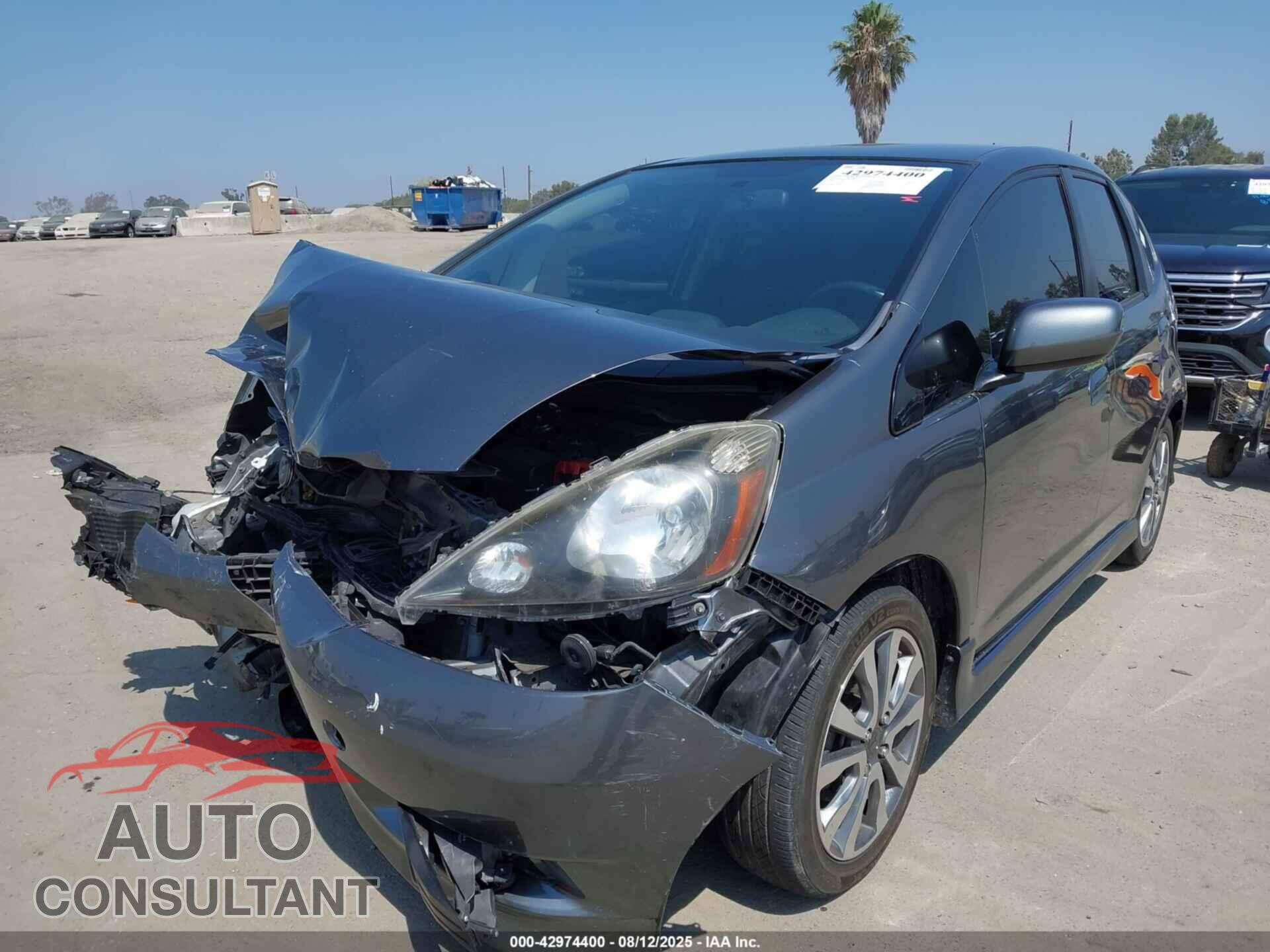 HONDA FIT 2013 - JHMGE8H52DC007470
