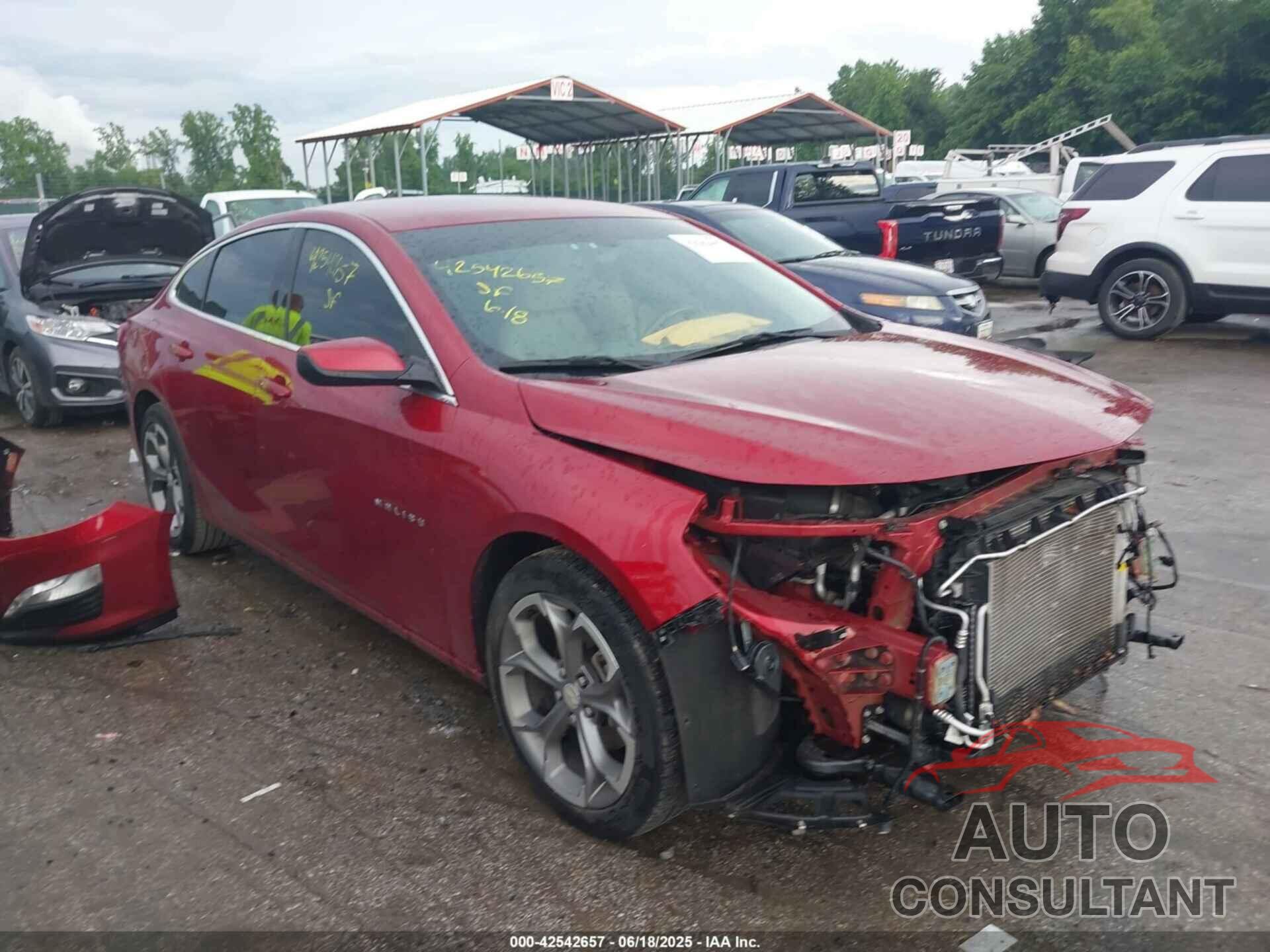 CHEVROLET MALIBU 2022 - 1G1ZD5ST2NF100596
