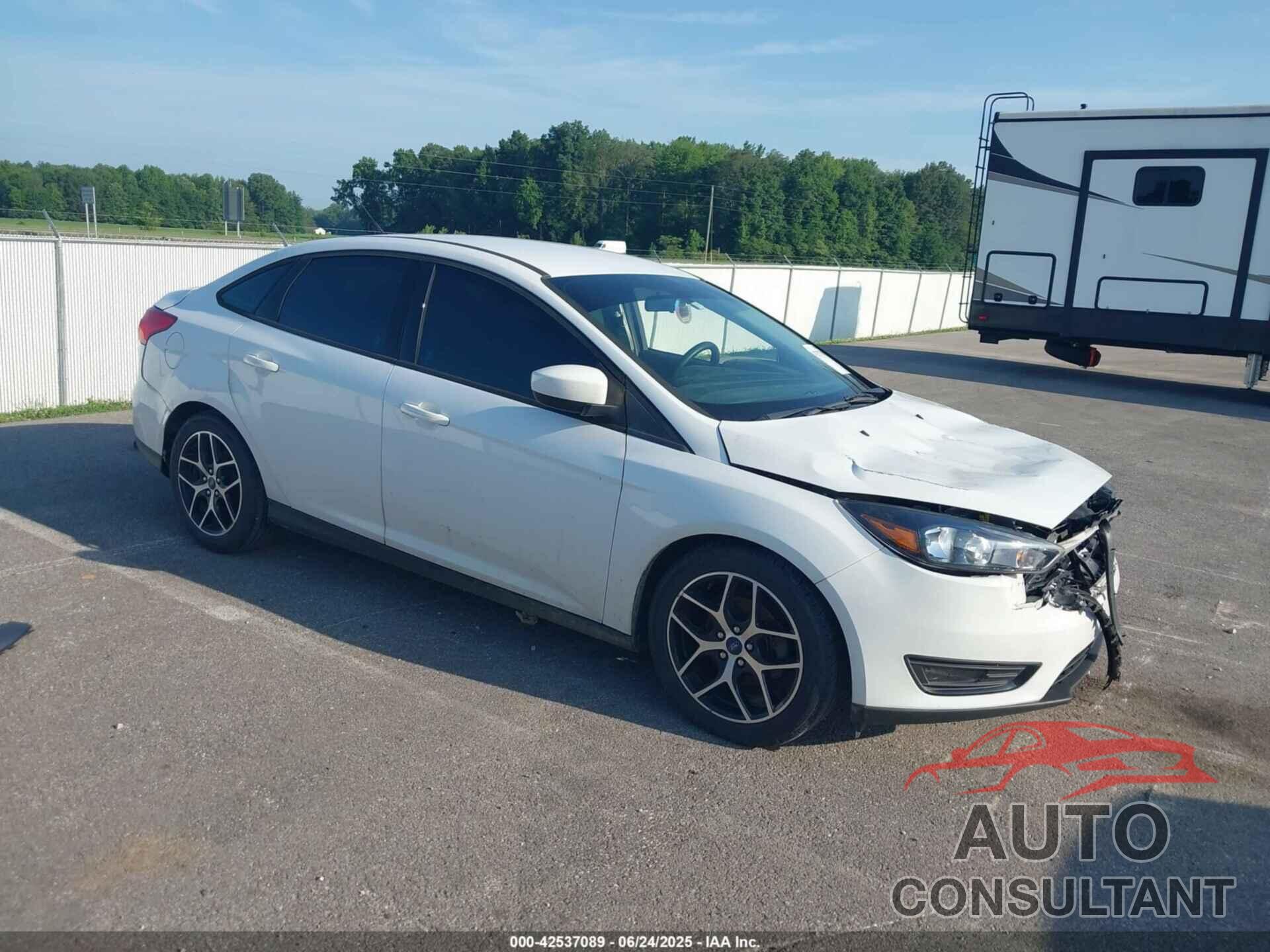 FORD FOCUS 2018 - 1FADP3F2XJL276733