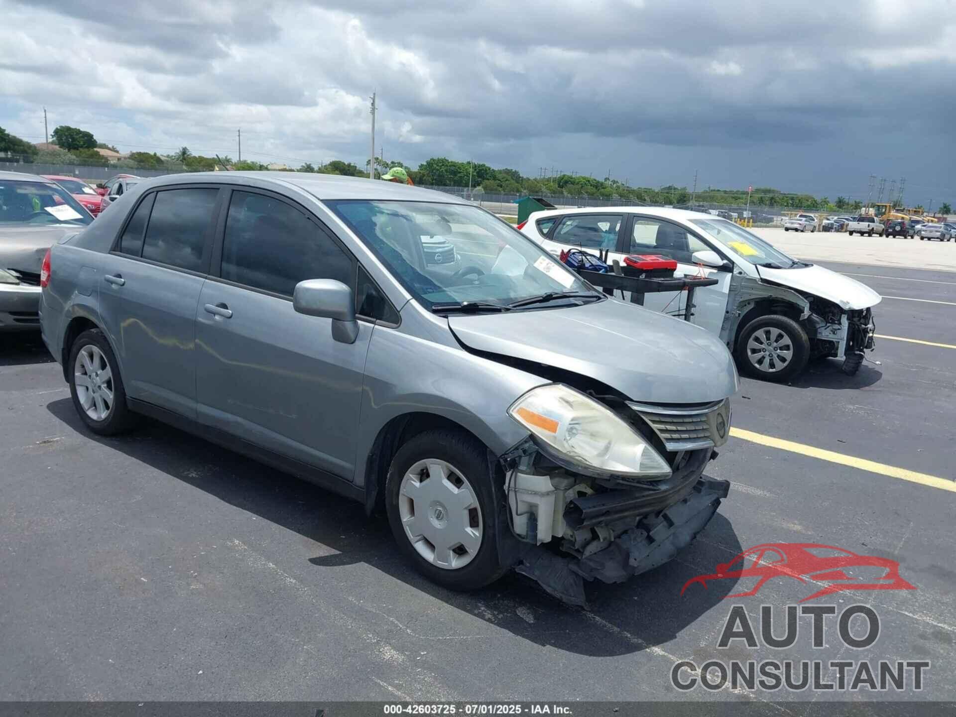 NISSAN VERSA 2009 - 3N1BC11E89L495132