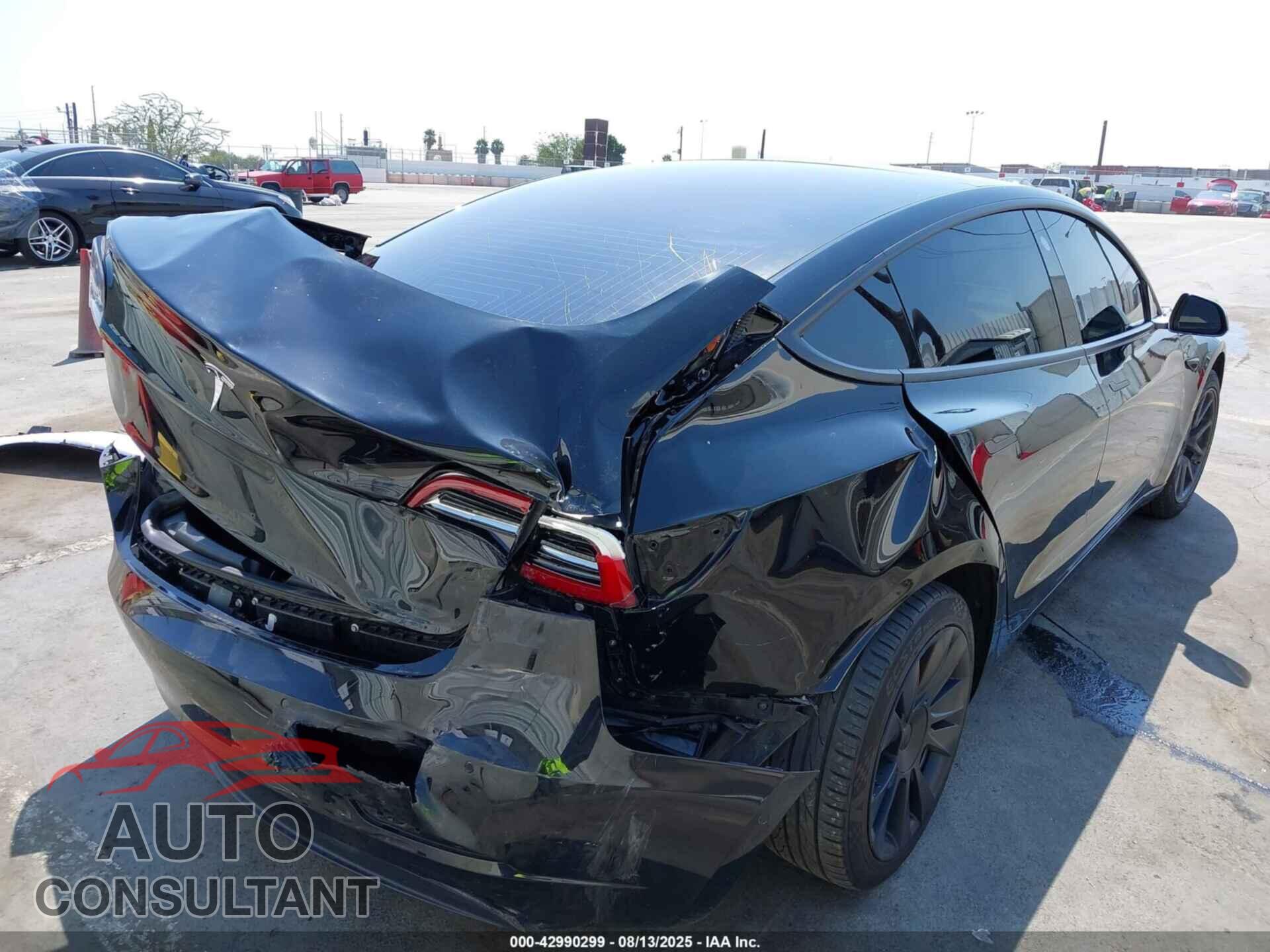 TESLA MODEL 3 2018 - 5YJ3E1EA2JF011381