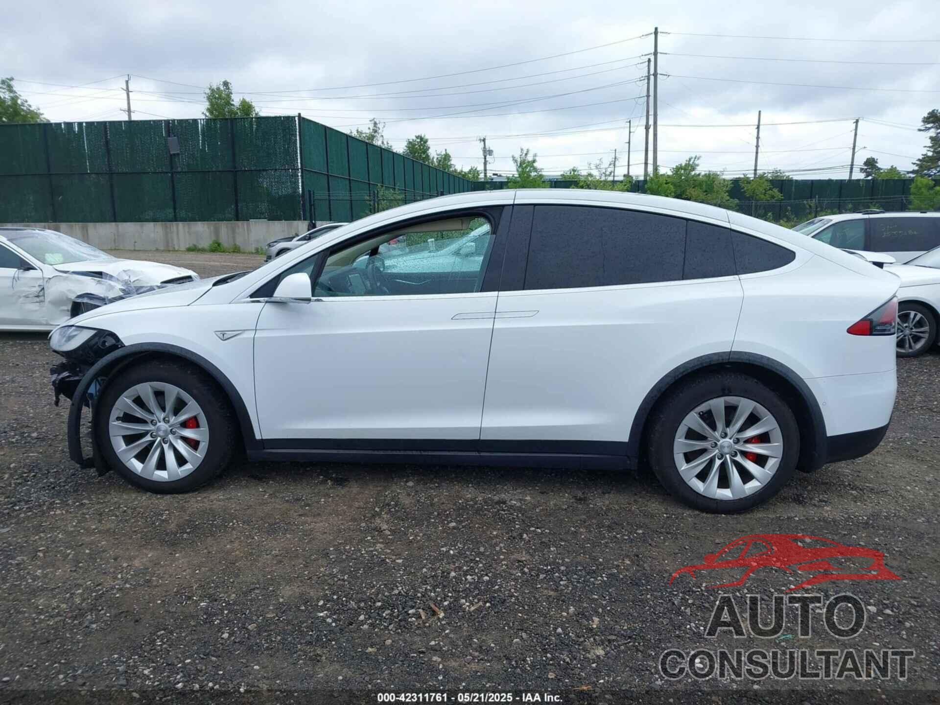 TESLA MODEL X 2016 - 5YJXCBE4XGF013718