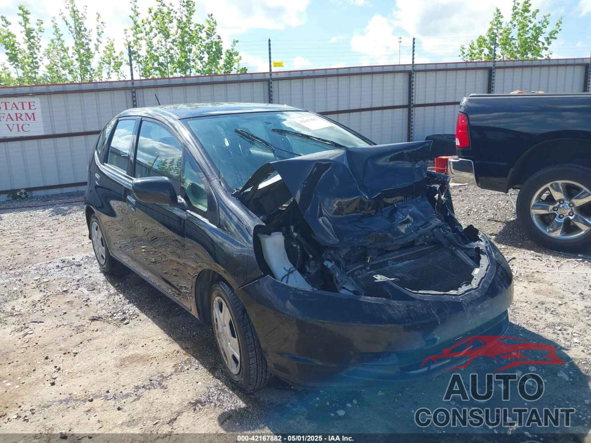 HONDA FIT 2013 - JHMGE8H30DC018885