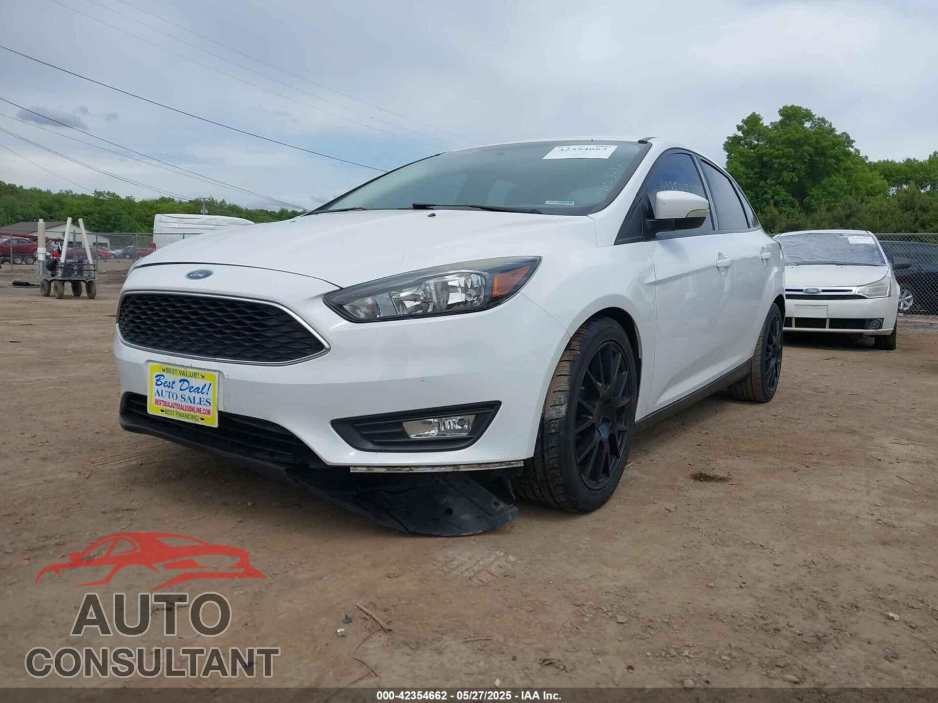 FORD FOCUS 2015 - 1FADP3F23FL361260
