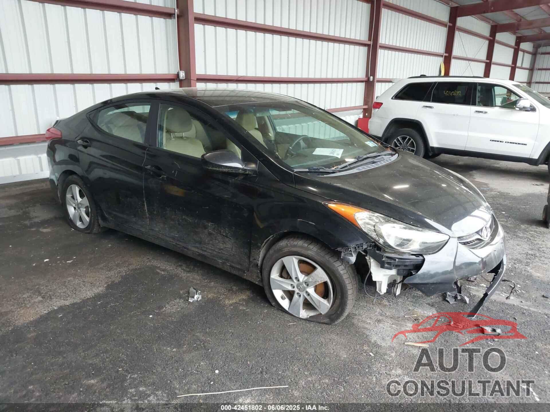 HYUNDAI ELANTRA 2012 - KMHDH4AE8CU183216