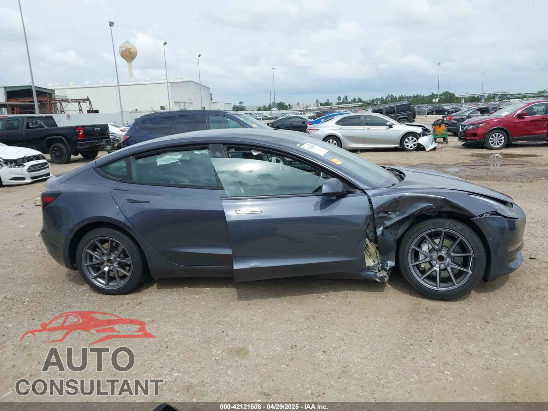 TESLA MODEL 3 2023 - 5YJ3E1EA1PF642955