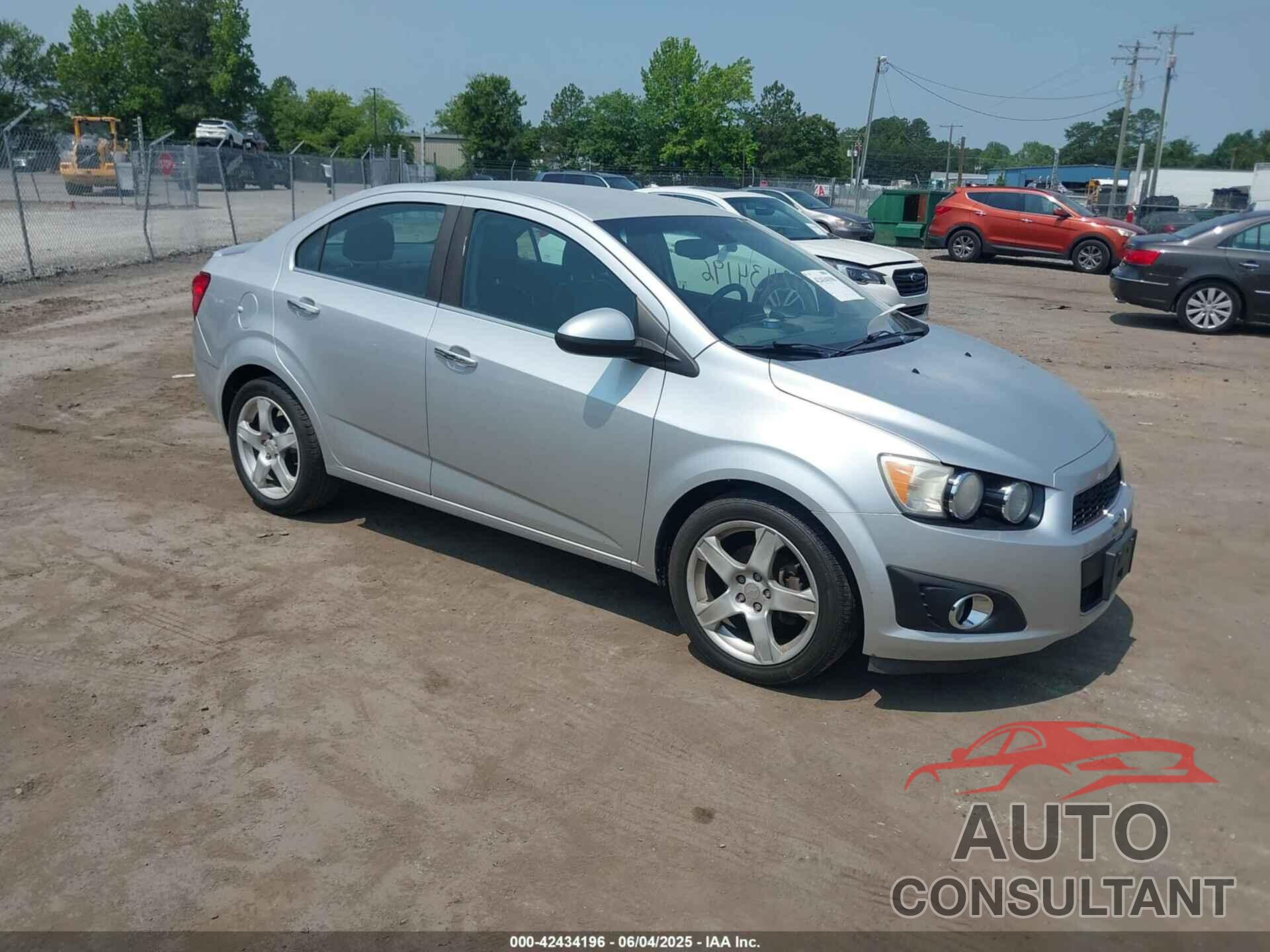 CHEVROLET SONIC 2013 - 1G1JE5SH6D4173728