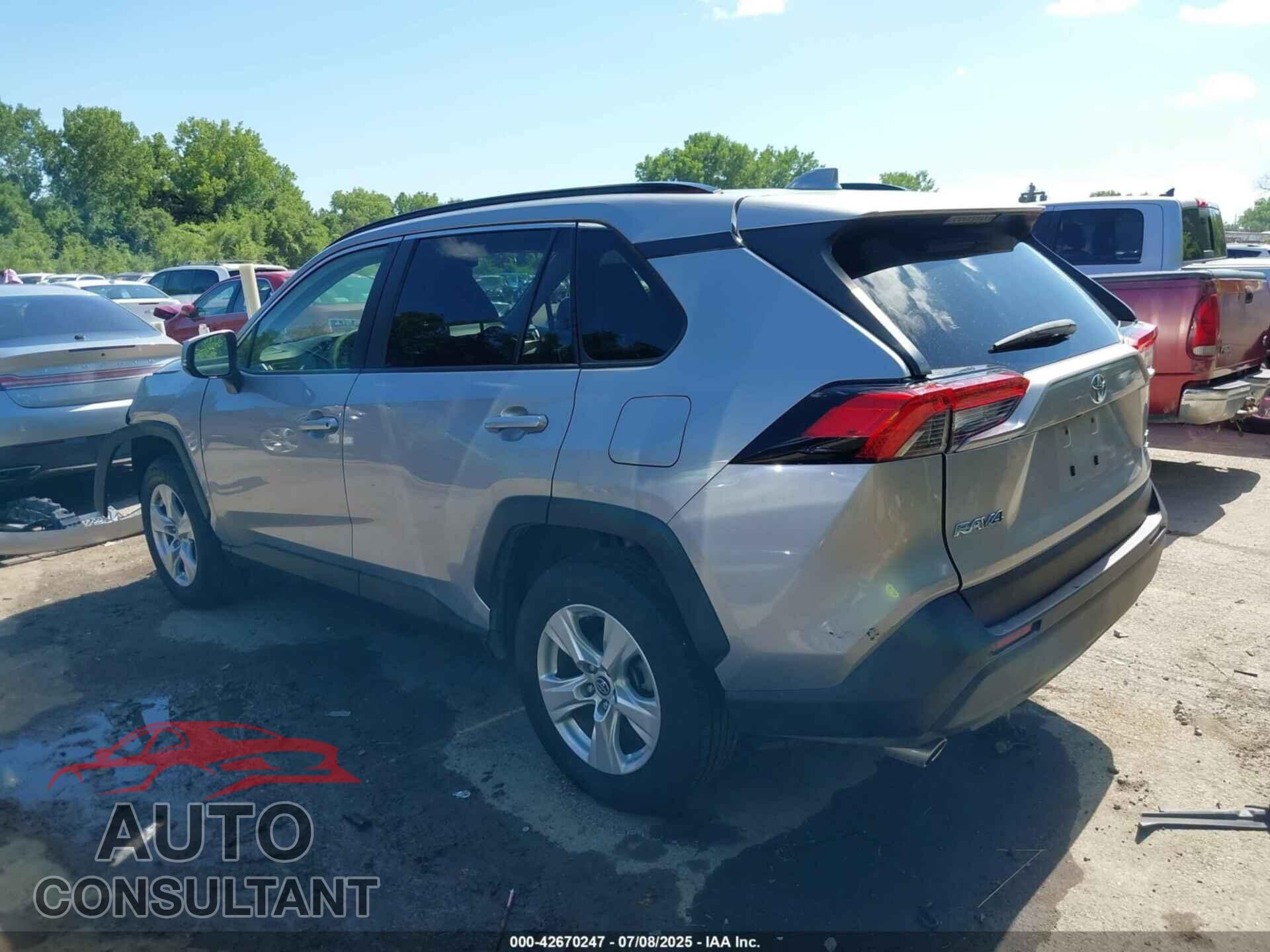 TOYOTA RAV4 2019 - JTMP1RFV2KD009989